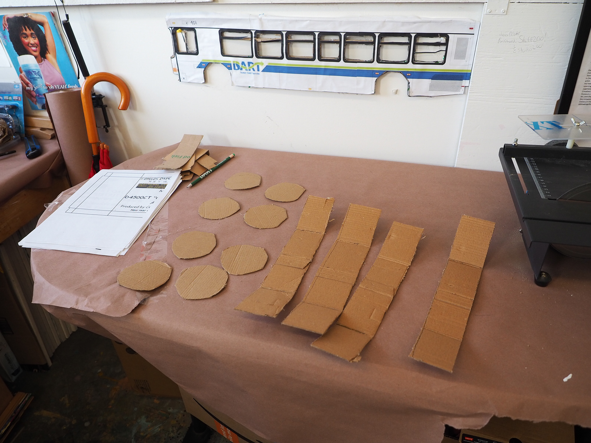 wheels and passengers' seats ready to paint before installed the bus