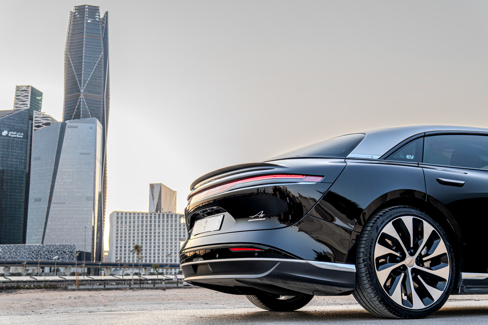 2023 LUCID AIR GRAND TOURING - PHOTO SHOOT