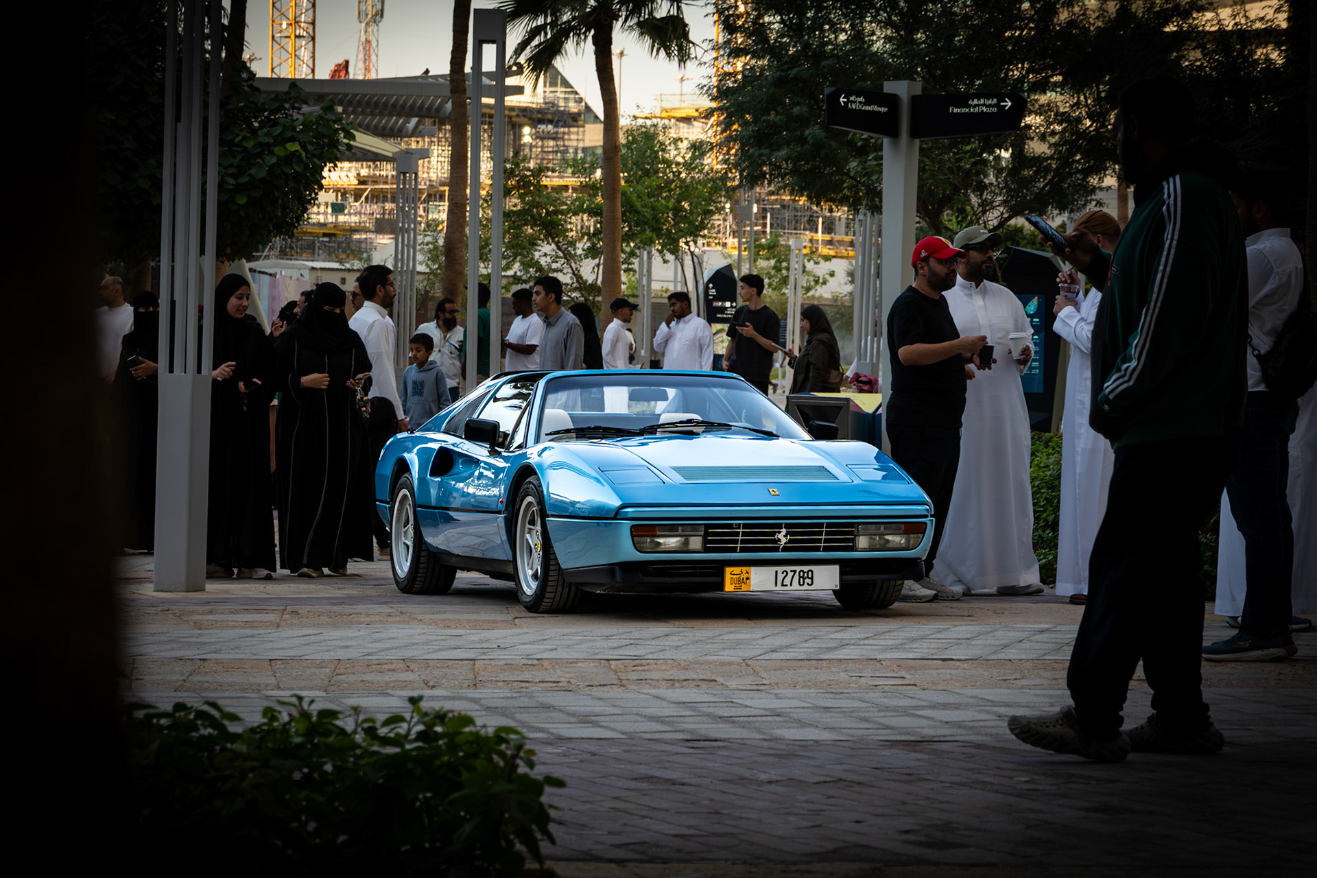 SEVEN CAR LOUNGE CAR MEET