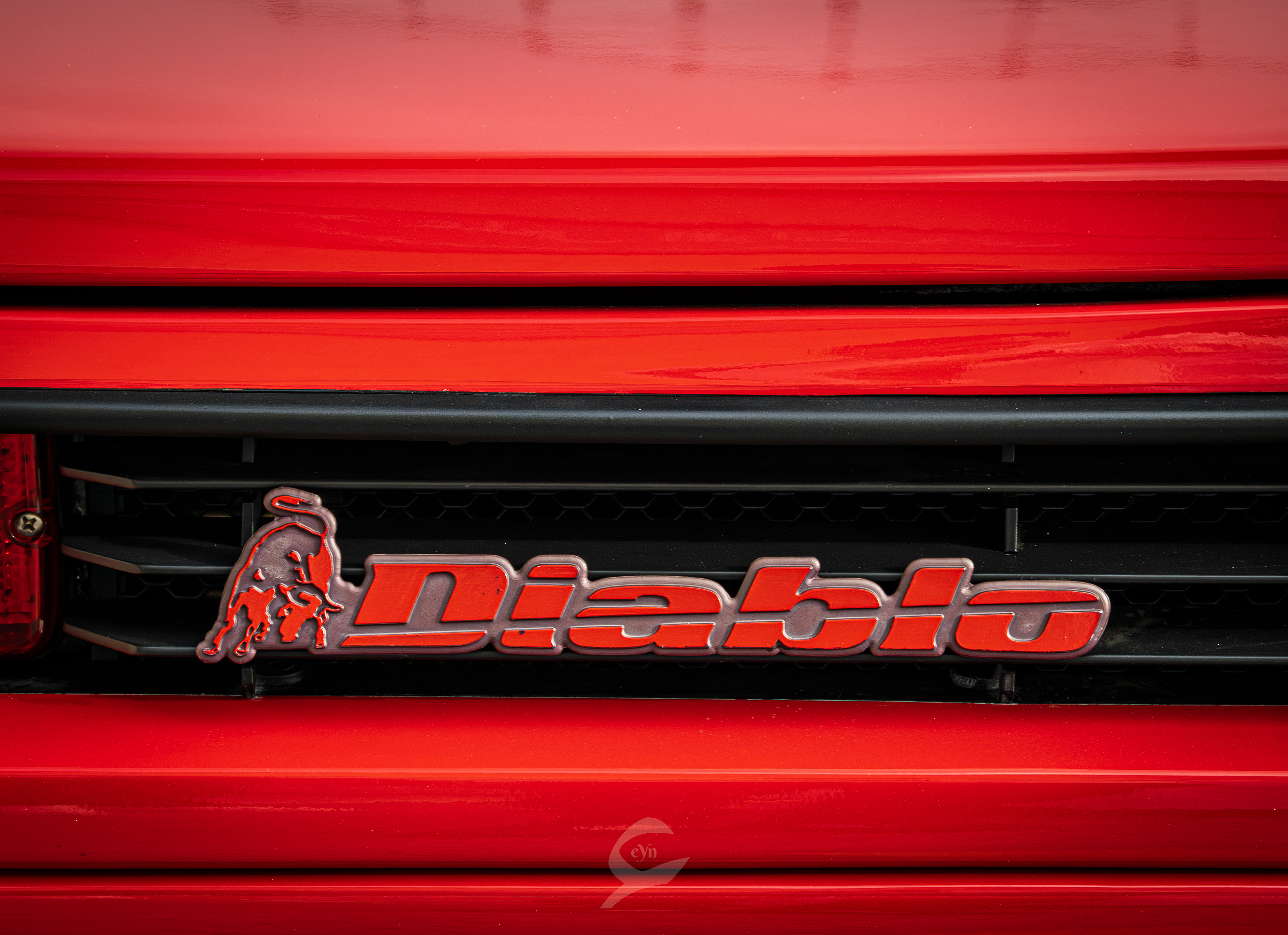 SEVEN CAR LOUNGE CLASSIC CARS MEET