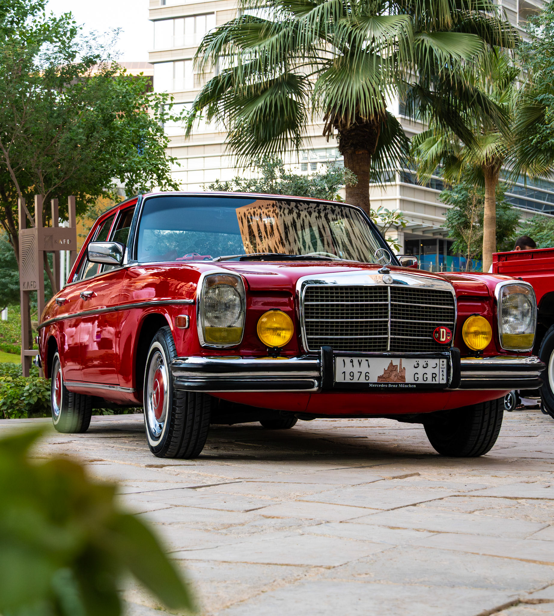 SEVEN CAR LOUNGE CAR MEET