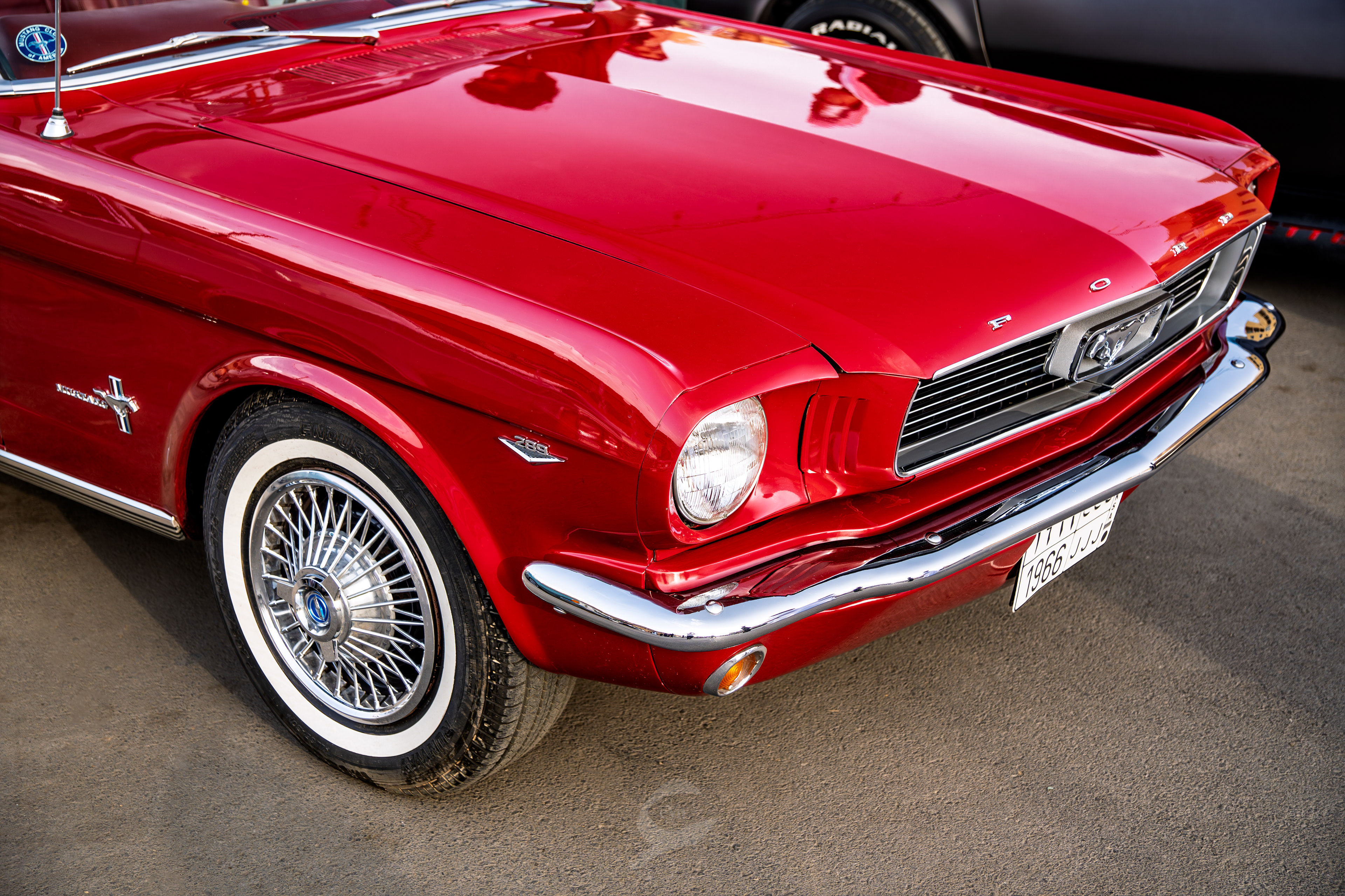 SEVEN CAR LOUNGE CLASSIC CARS MEET