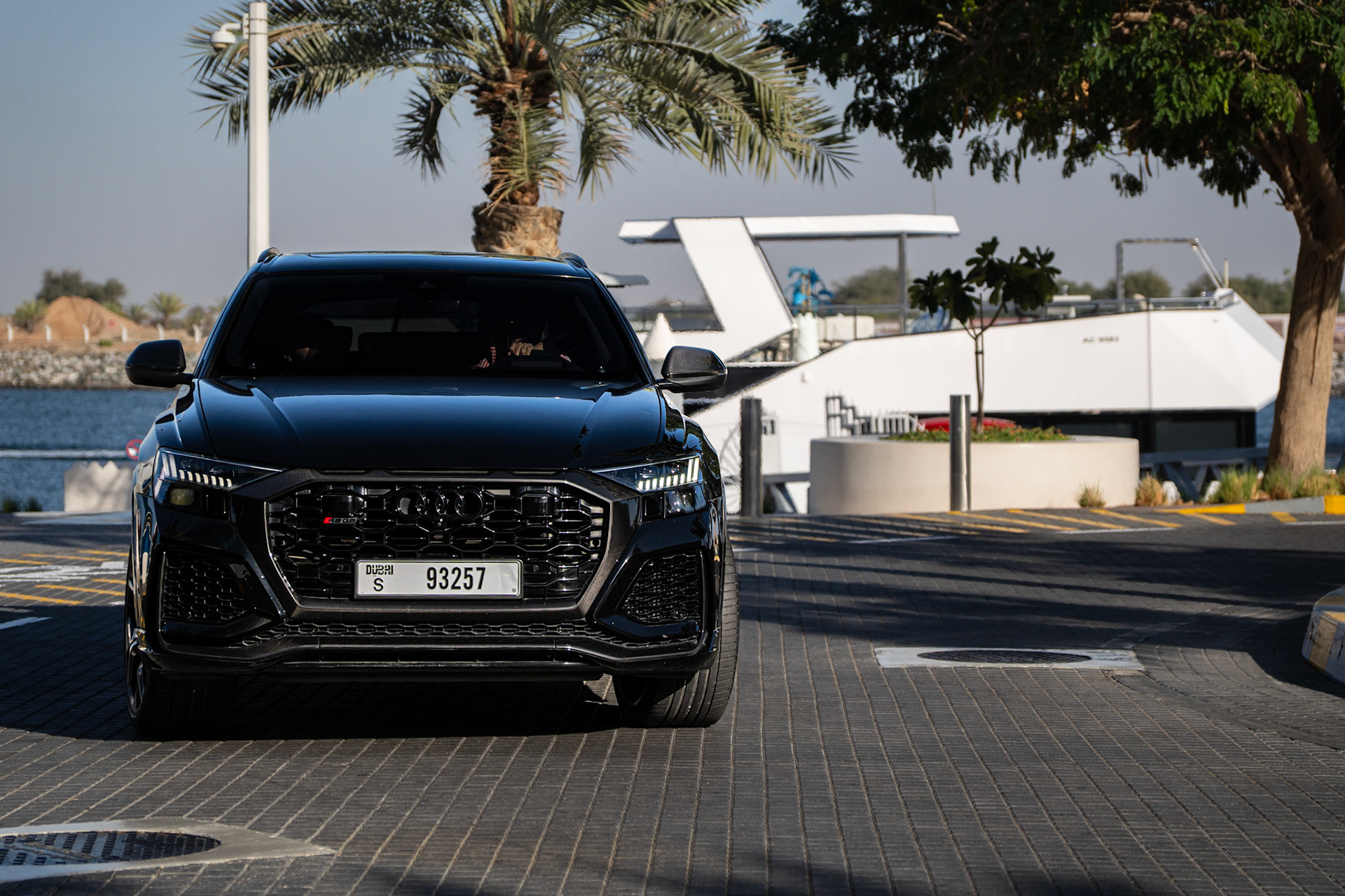 MARINA WALK - 2023 AUDI RSQ8