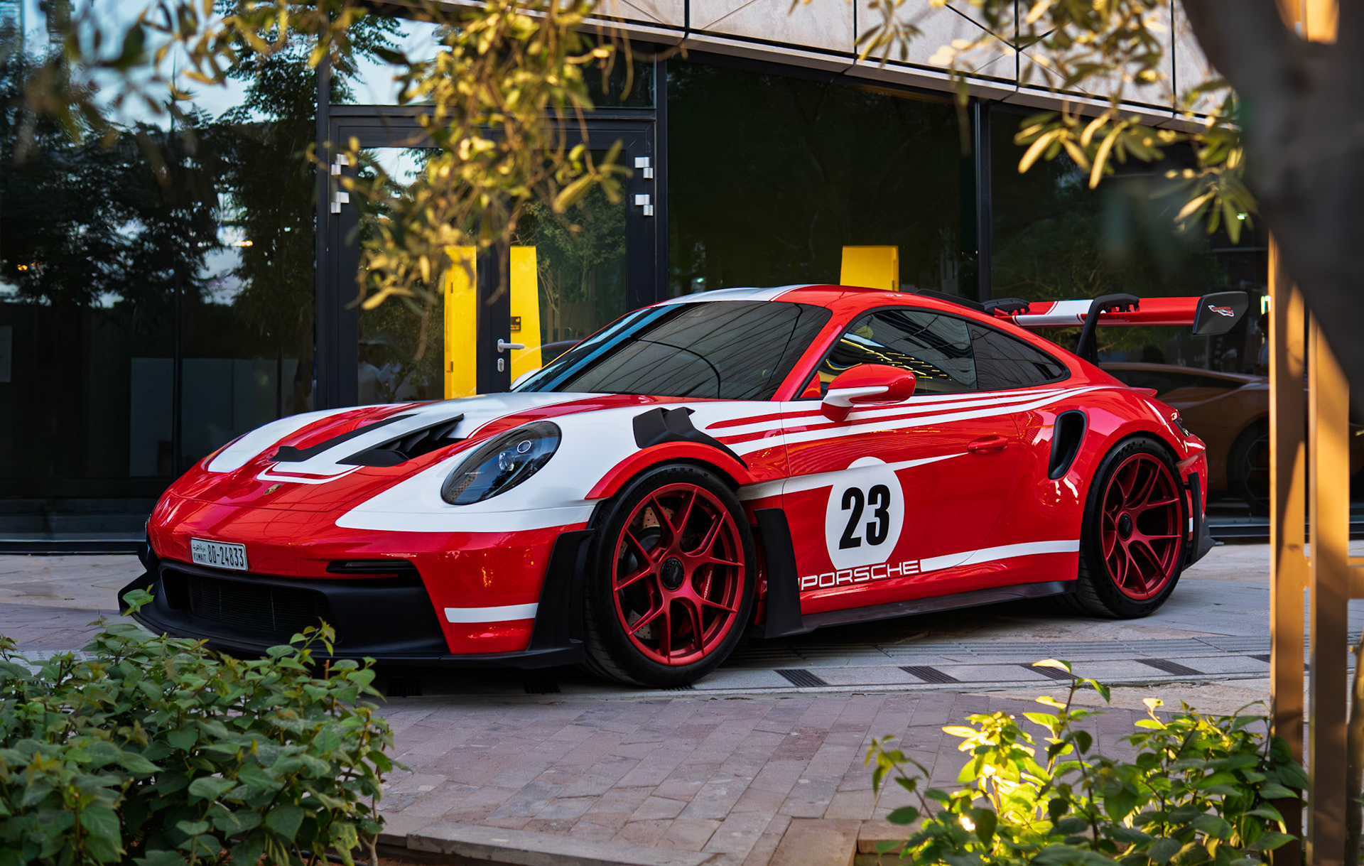 SEVEN CAR LOUNGE CAR MEET