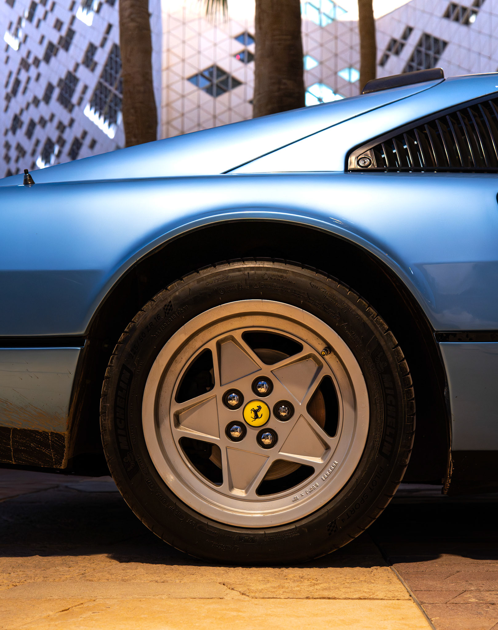 SEVEN CAR LOUNGE CAR MEET