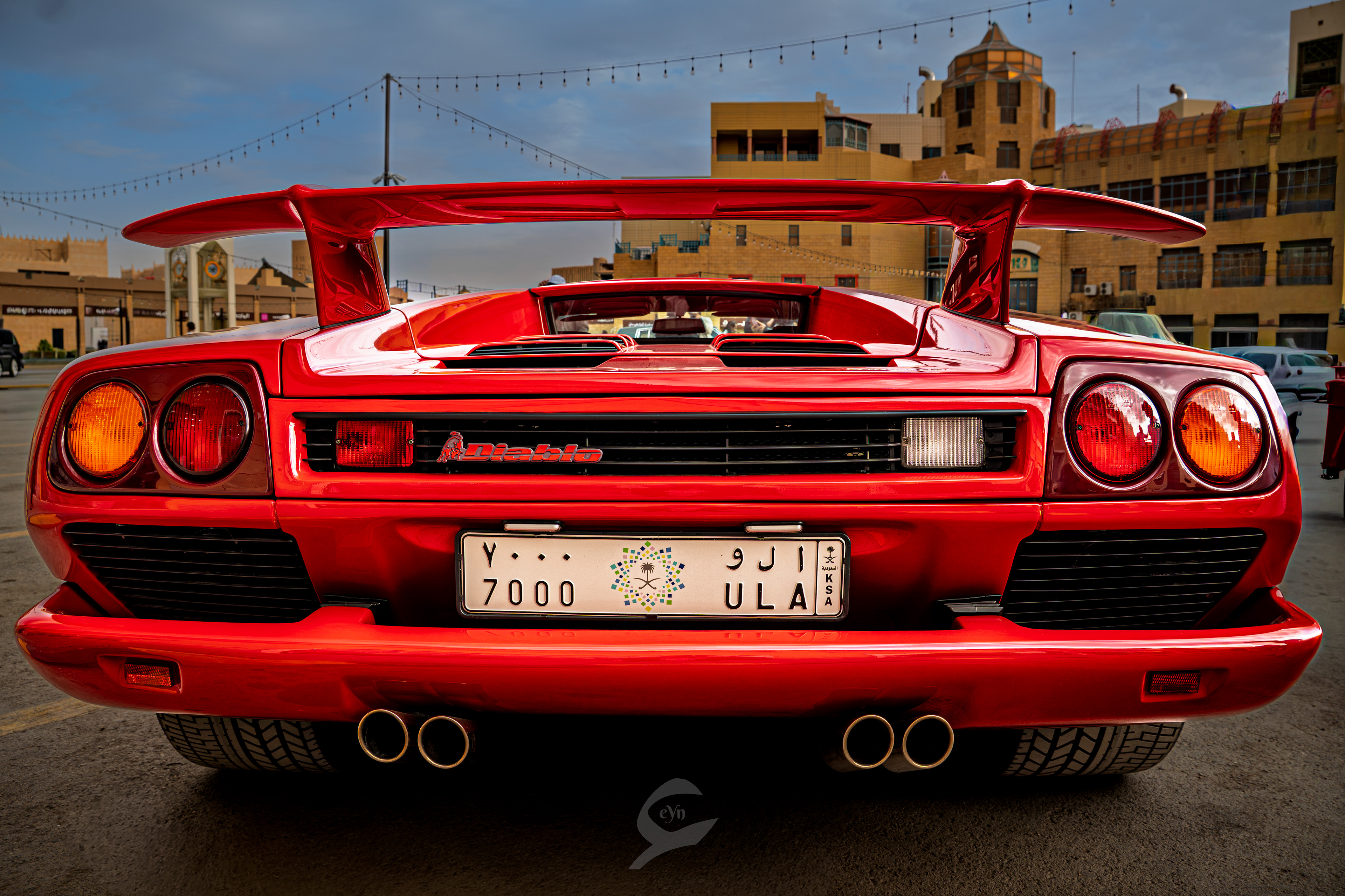 SEVEN CAR LOUNGE CLASSIC CARS MEET