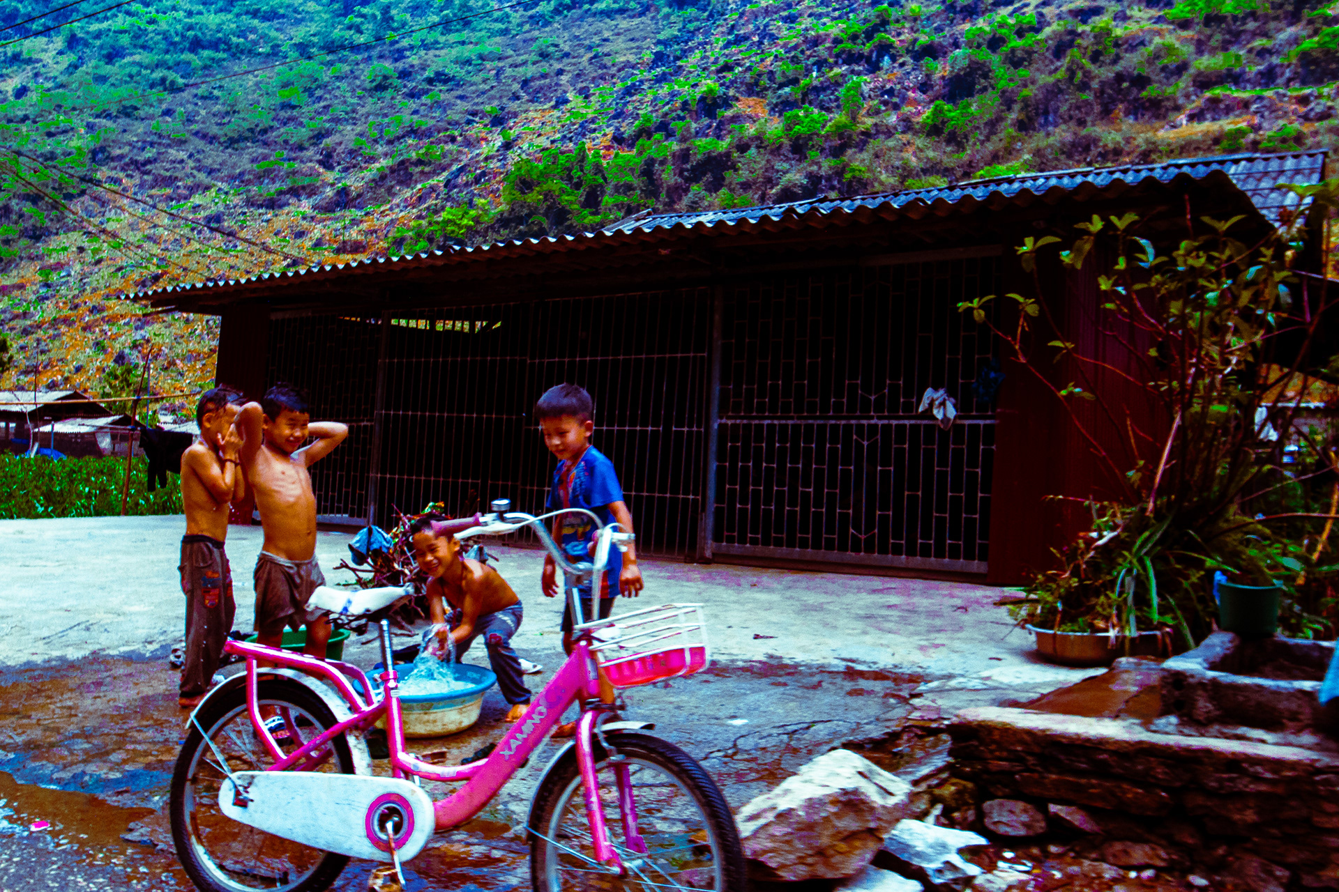Vietnam - 2025