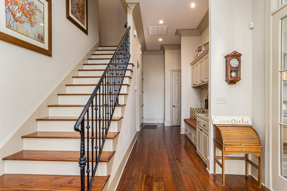 Carrie's Orchard Drive Stairwell