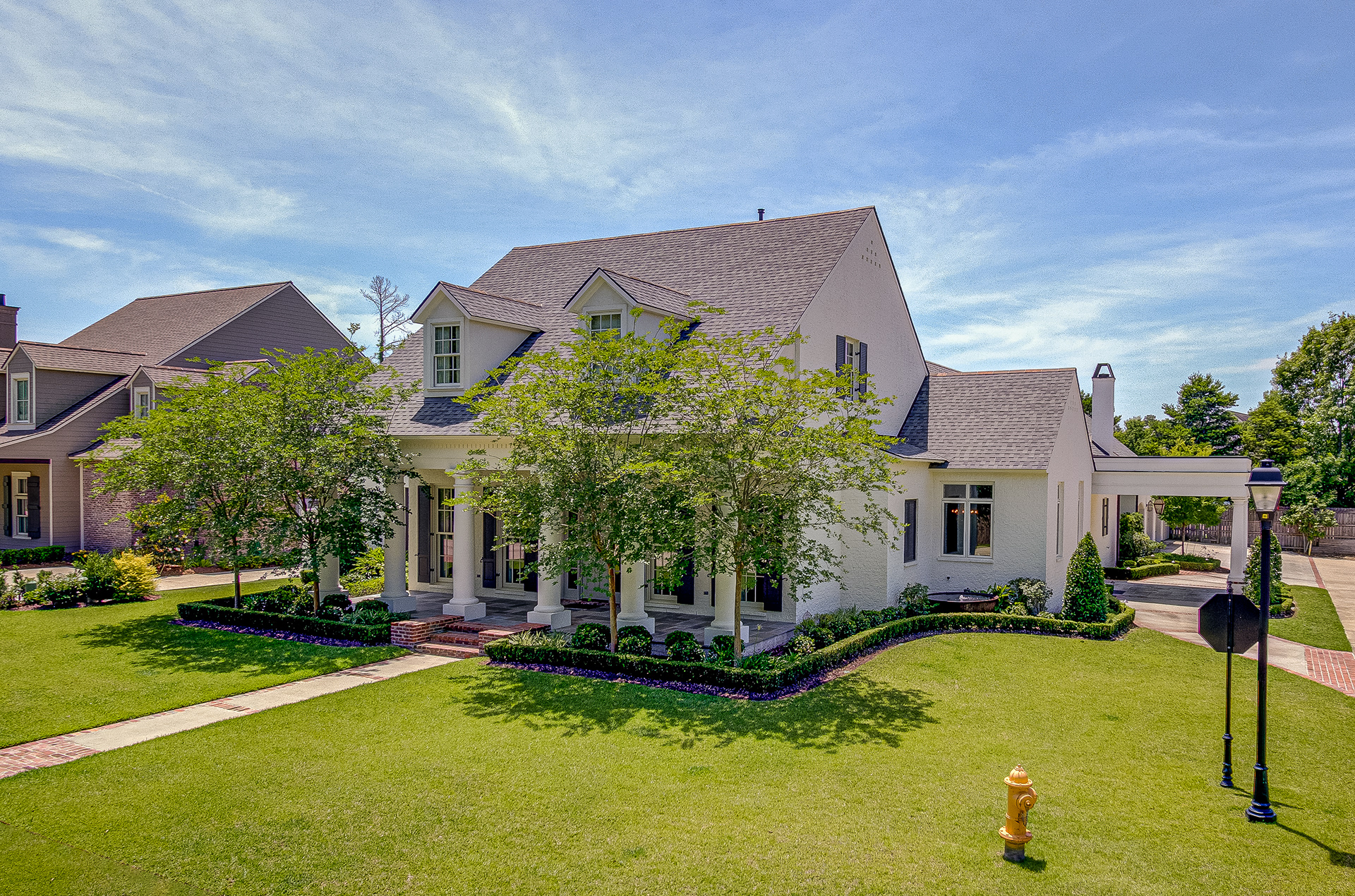 Oak Estates Lane Front View