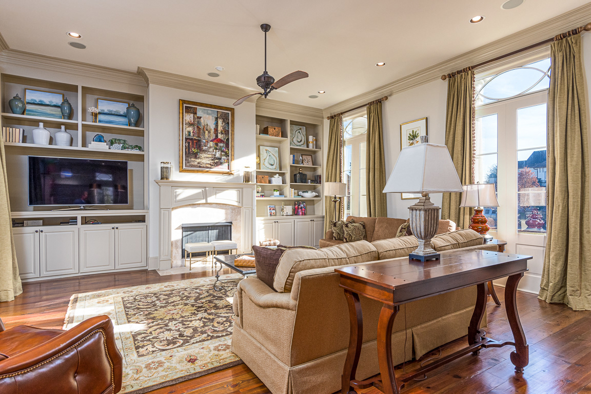 Carrie's Orchard Drive Living Room