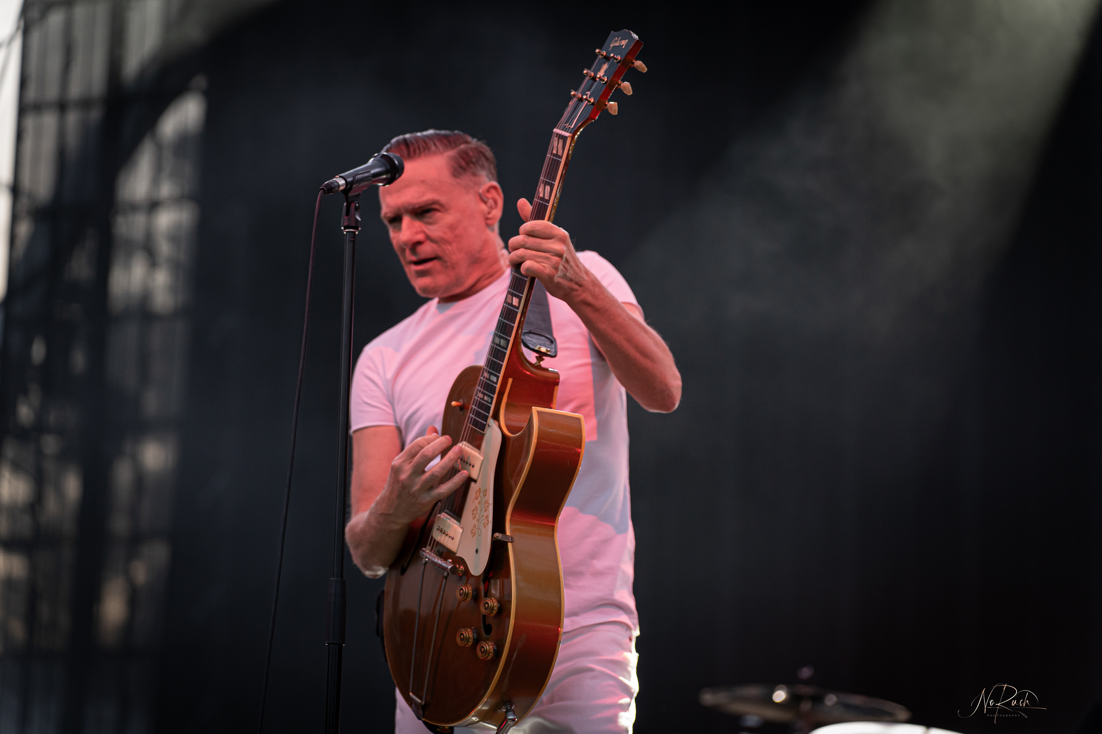 Bryan Adams 16
