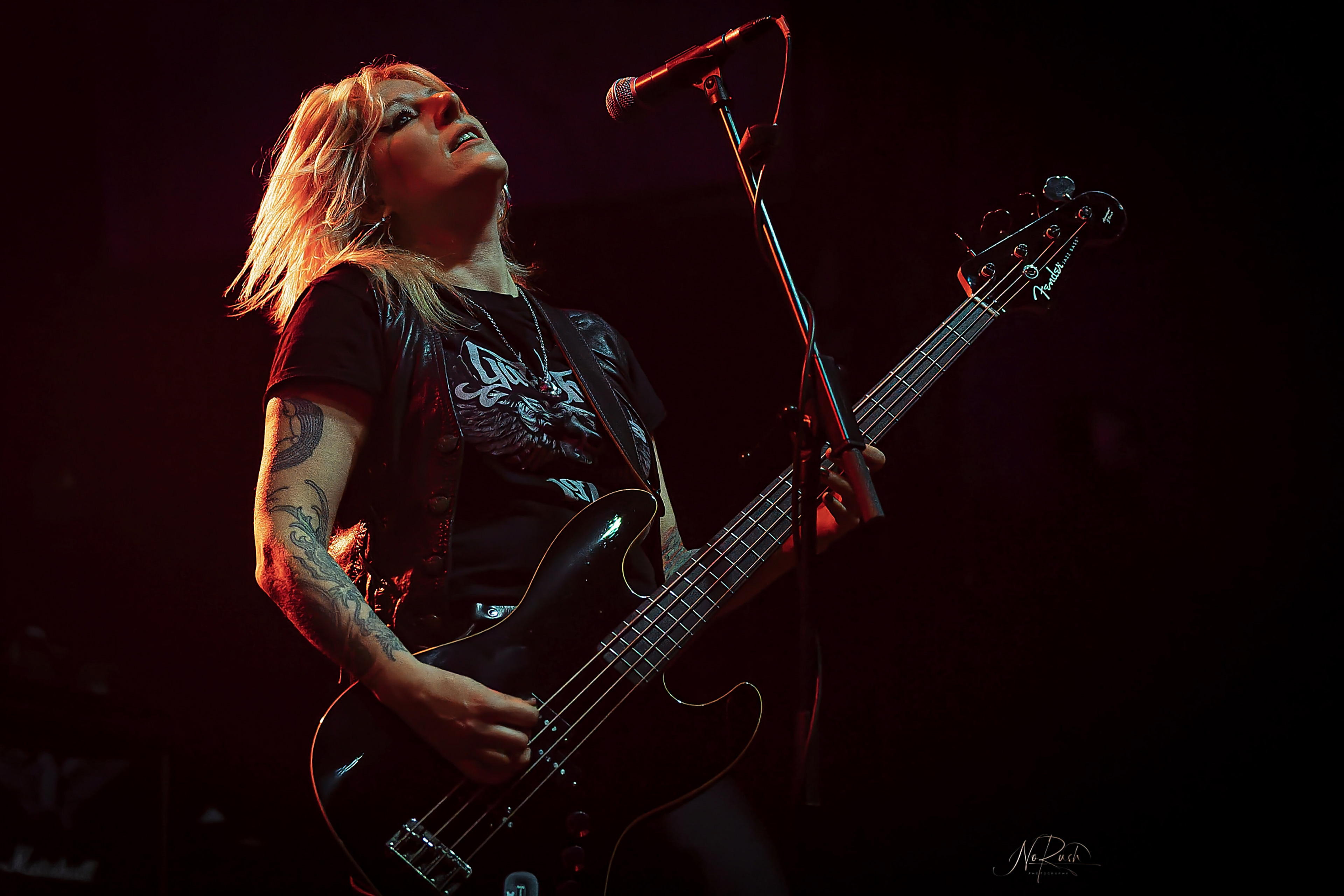 Girlschool 33