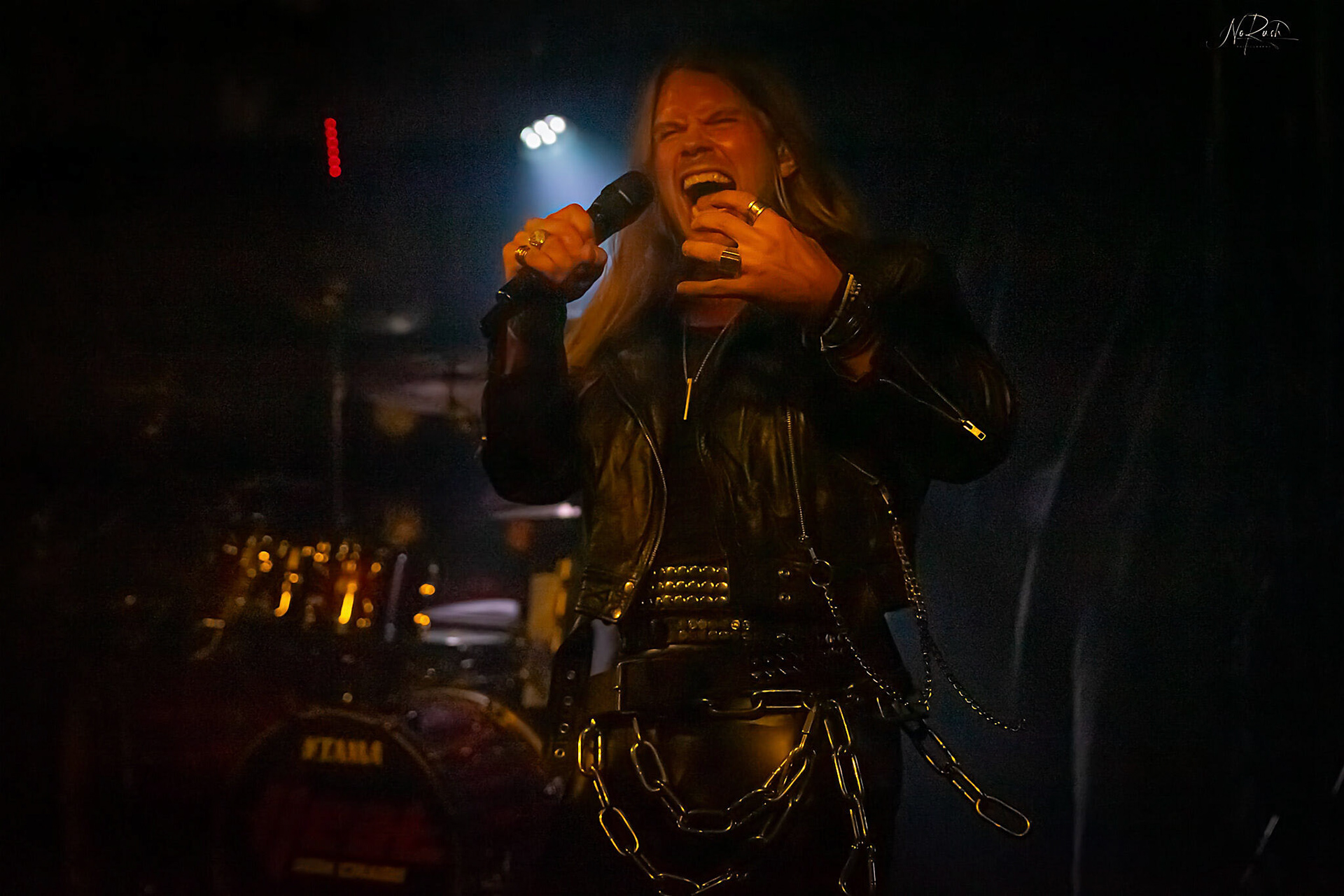 H.E.A.T - Groovestation DD 19