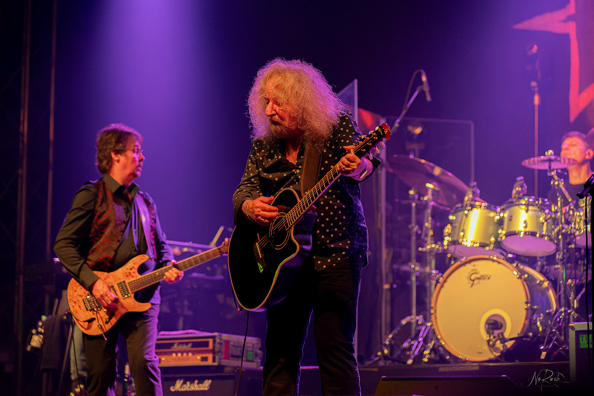 Barclay James Harvest feat. Les Holroyd