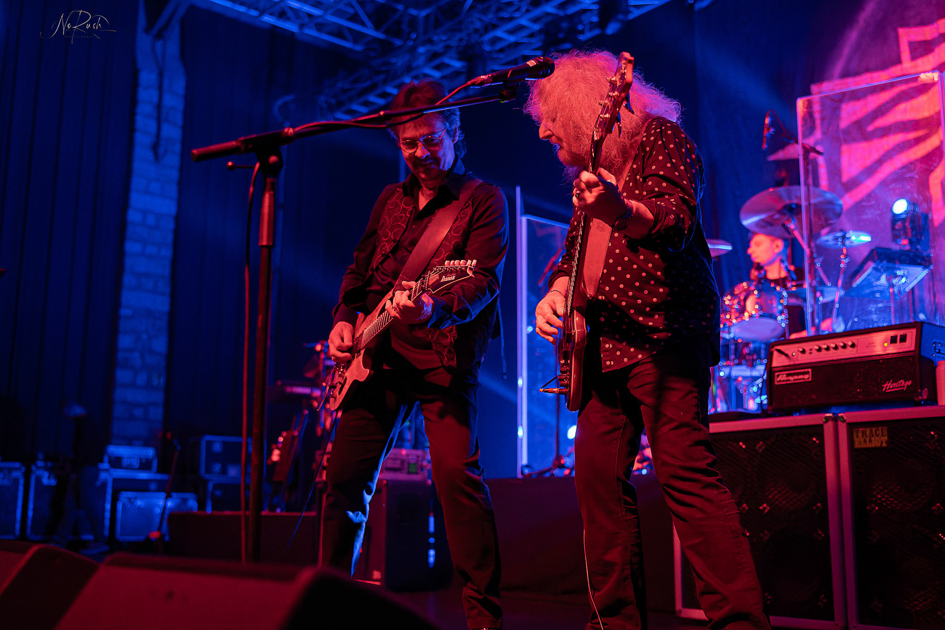 Barclay James Harvest feat. Les Holroyd