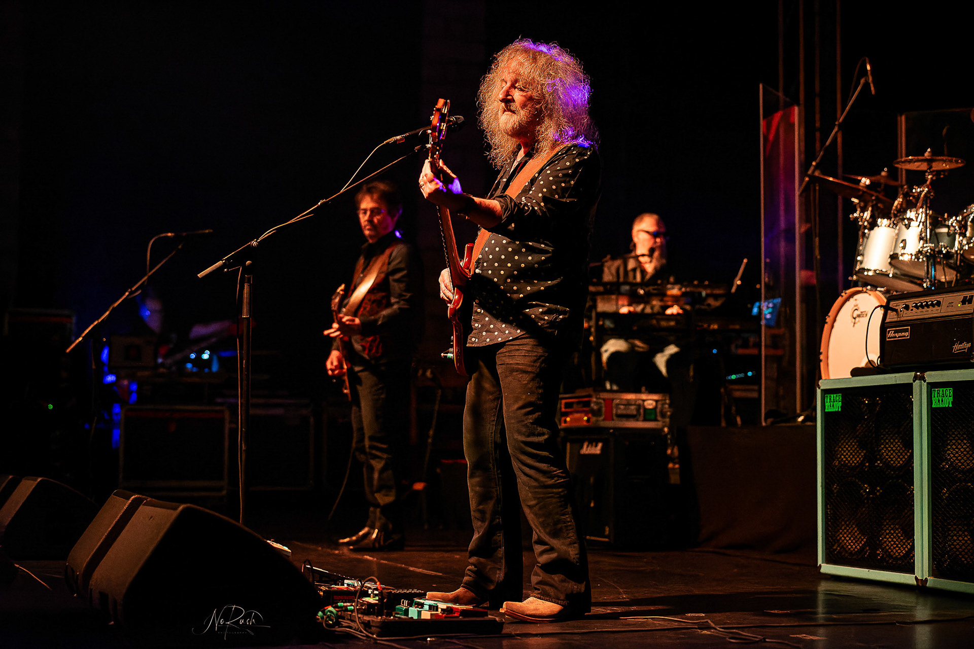 Barclay James Harvest feat. Les Holroyd