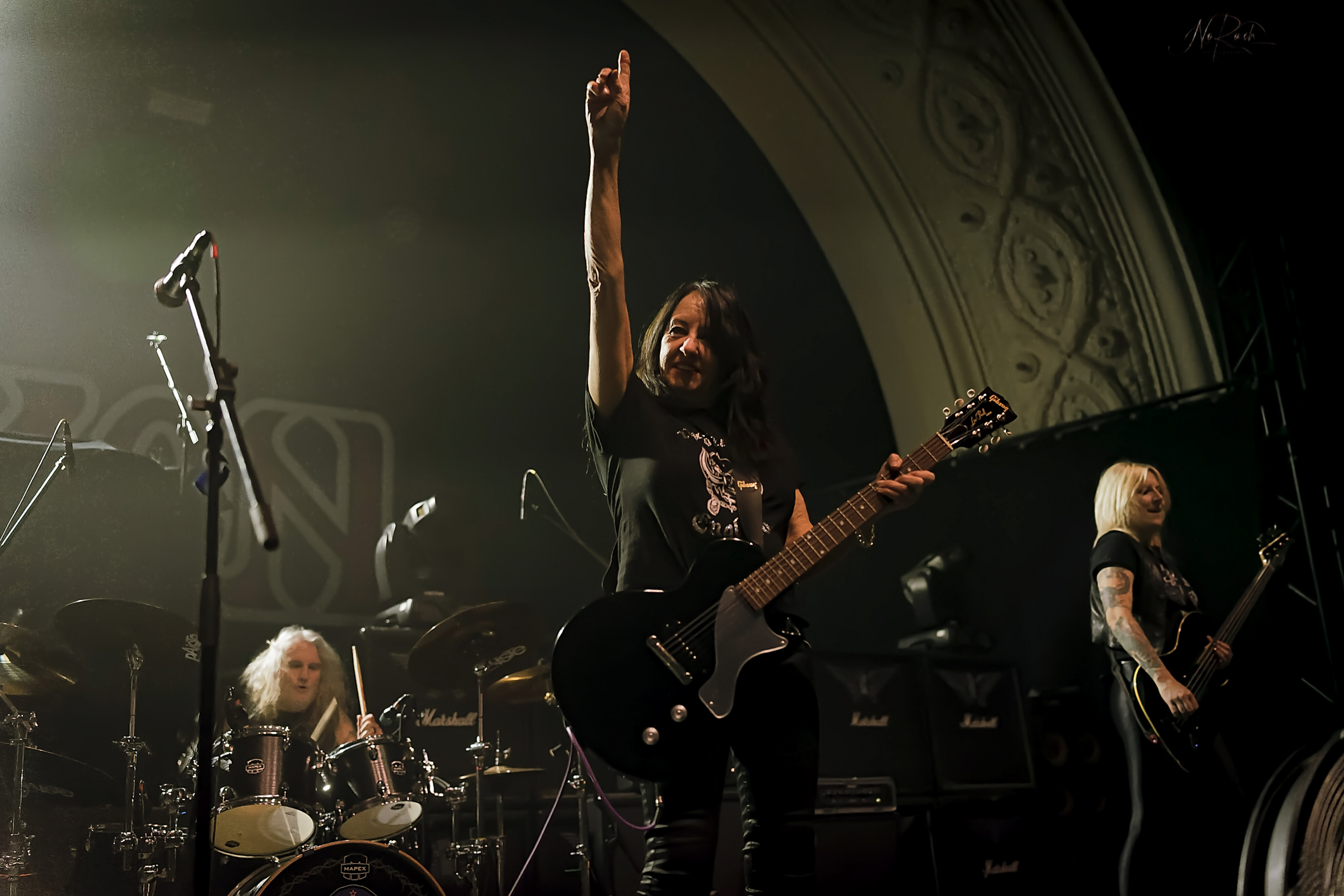Girlschool 14