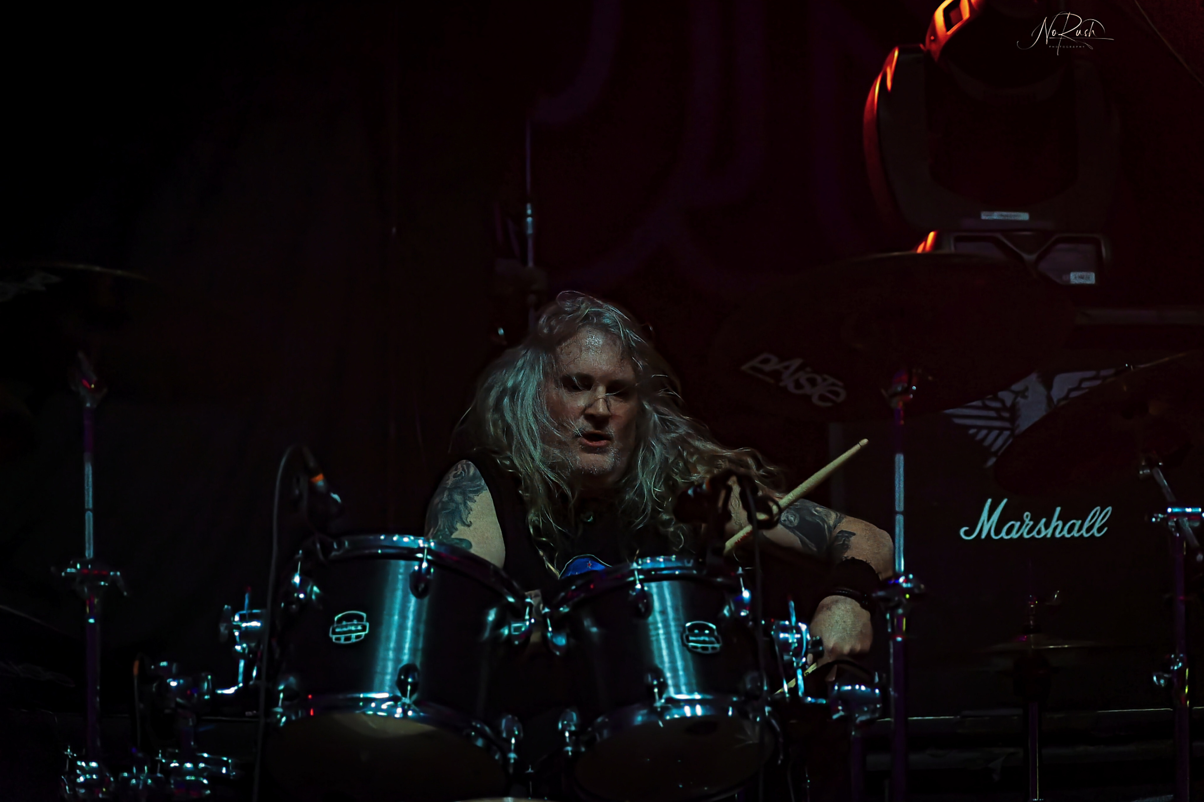 Girlschool 32