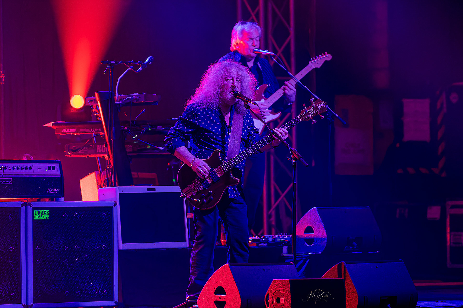 Barclay James Harvest feat. Les Holroyd