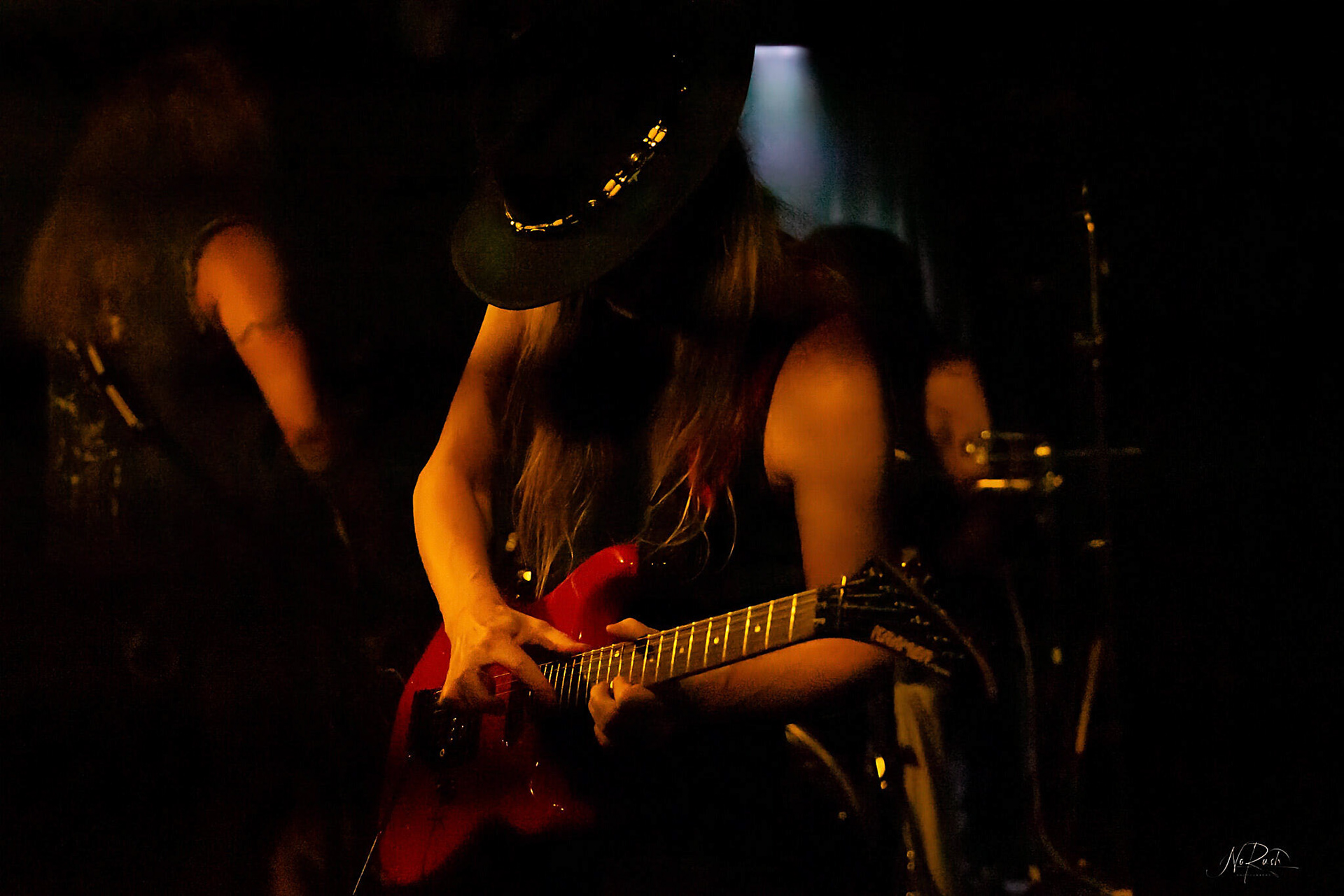 H.E.A.T - Groovestation DD 15