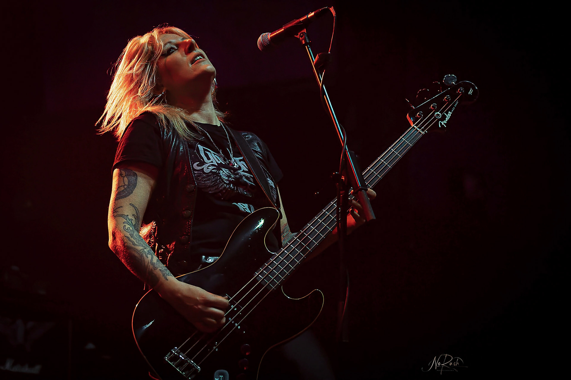 Girlschool 33