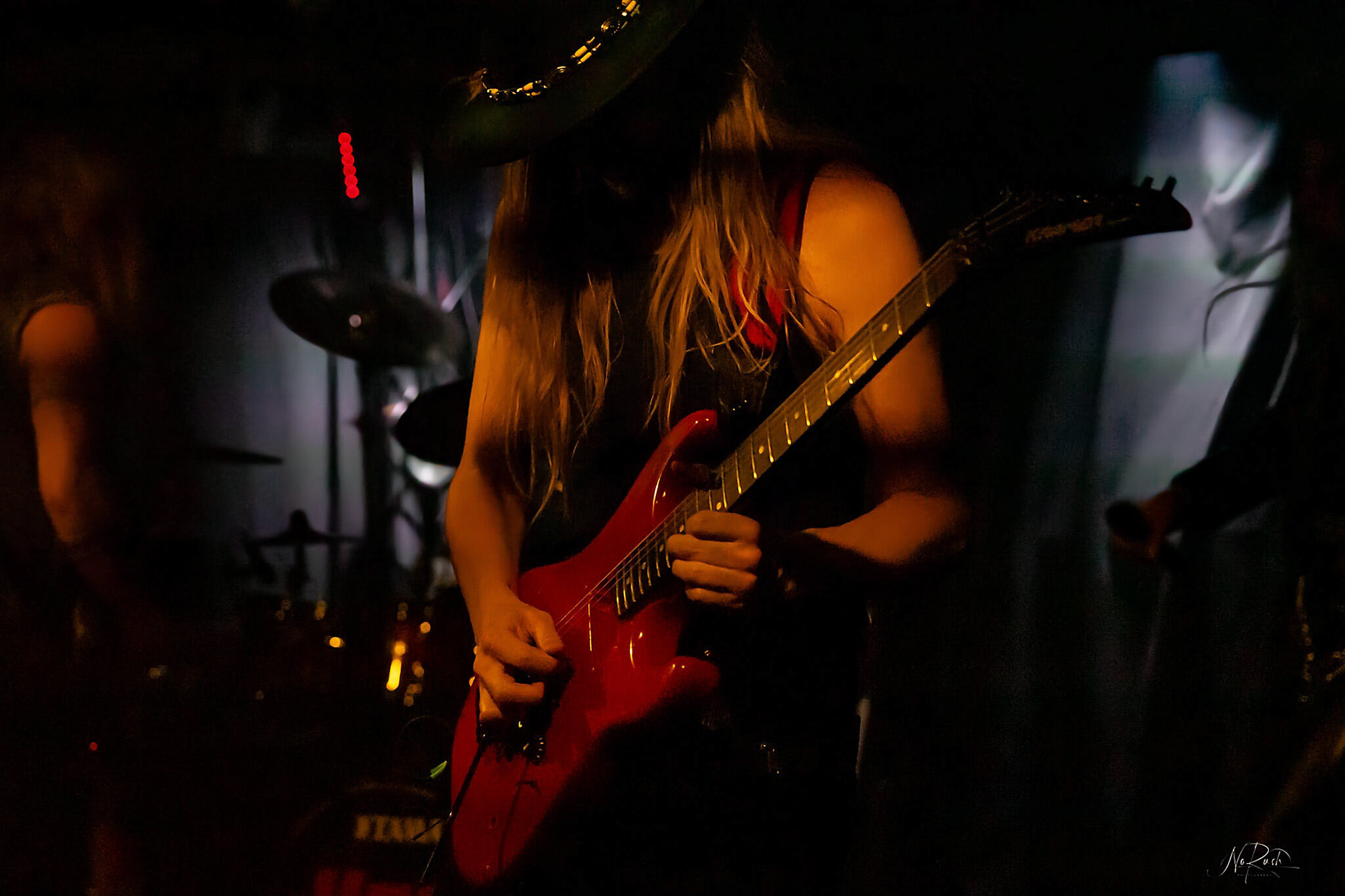 H.E.A.T - Groovestation DD 16