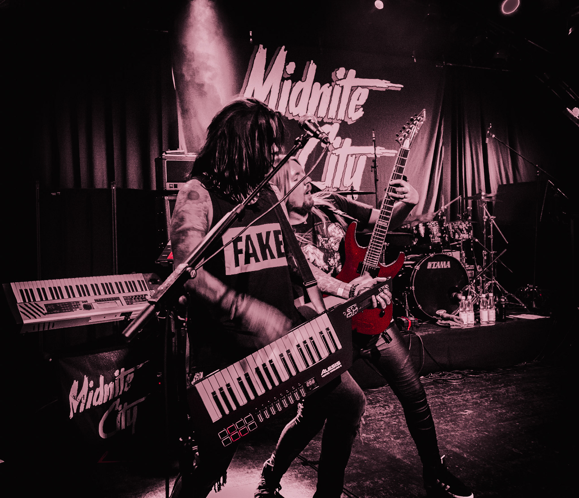 Midnite City 009