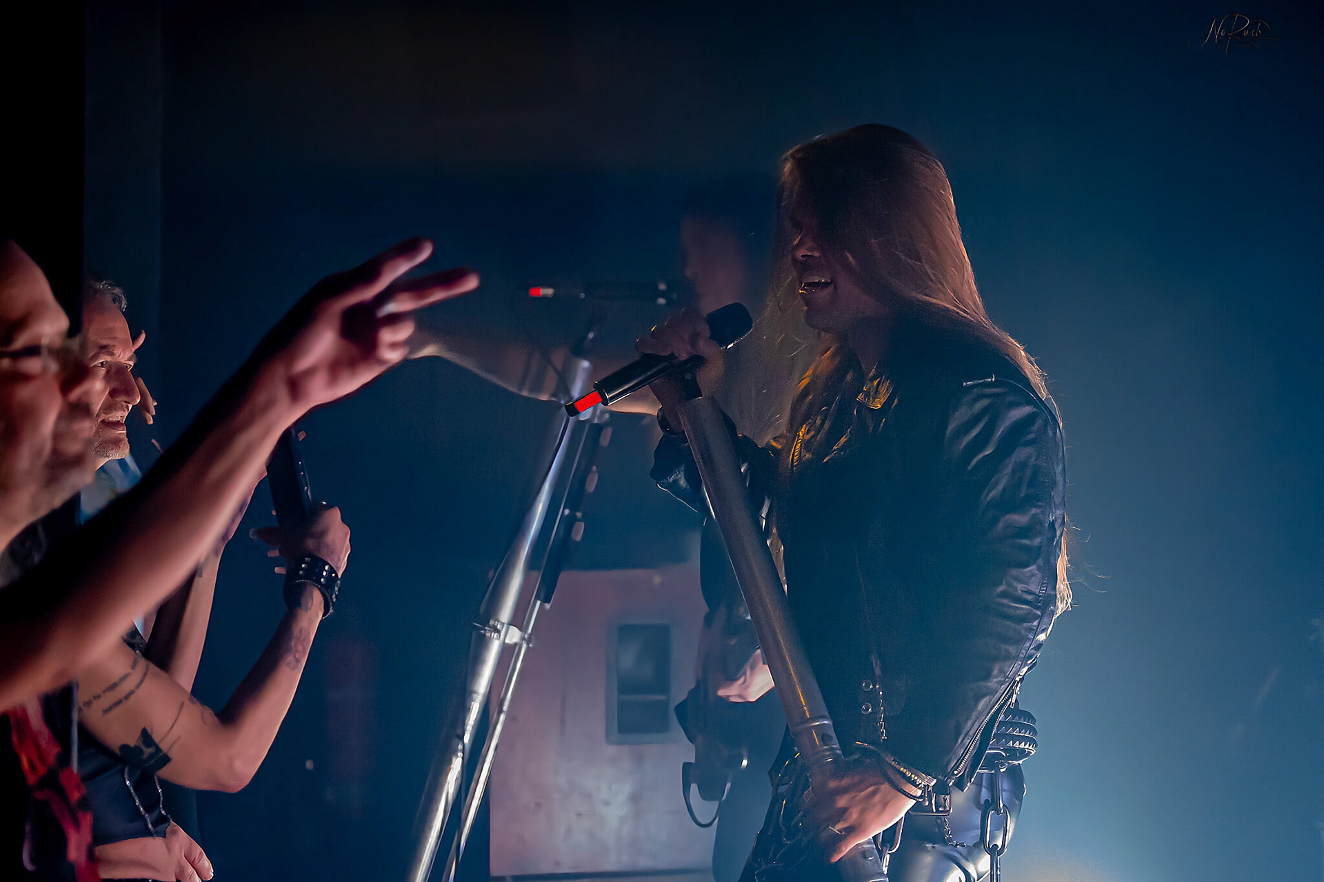 H.E.A.T - Groovestation DD 13