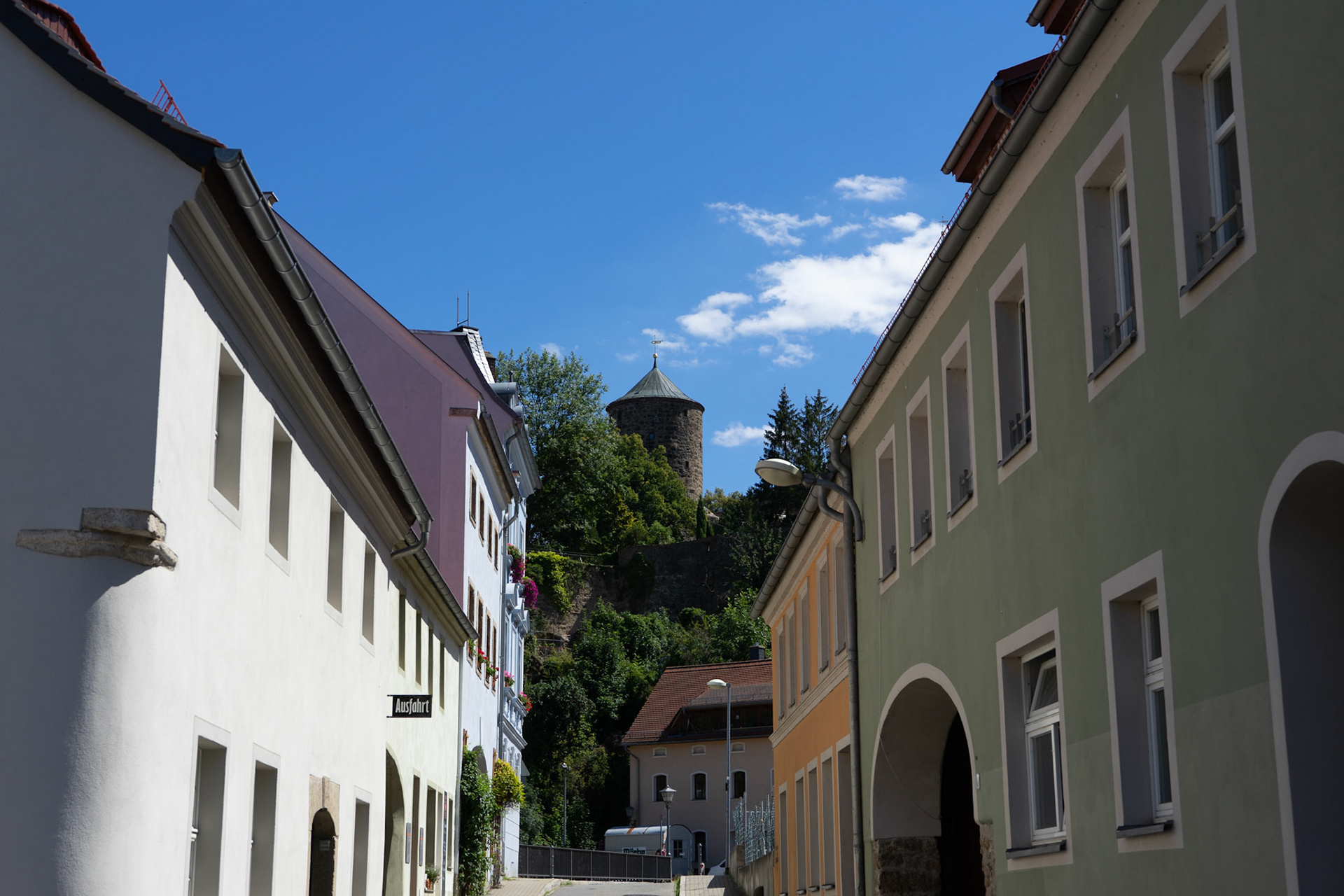 Strasse zur Brücke Hammermühle (Blick auf Nicolaikirche)