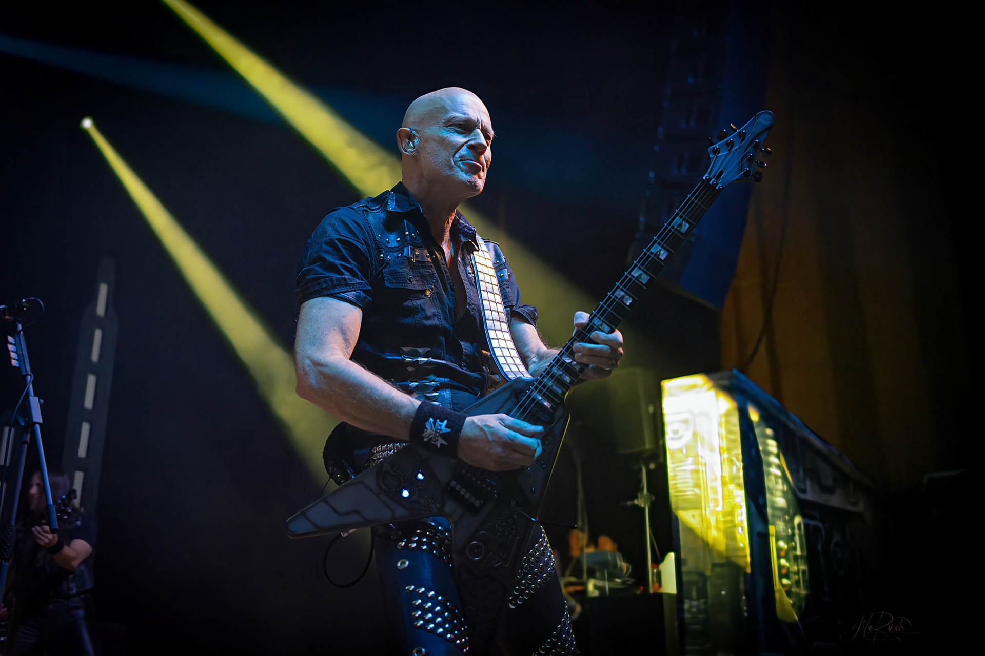 Accept - Humanoid 37