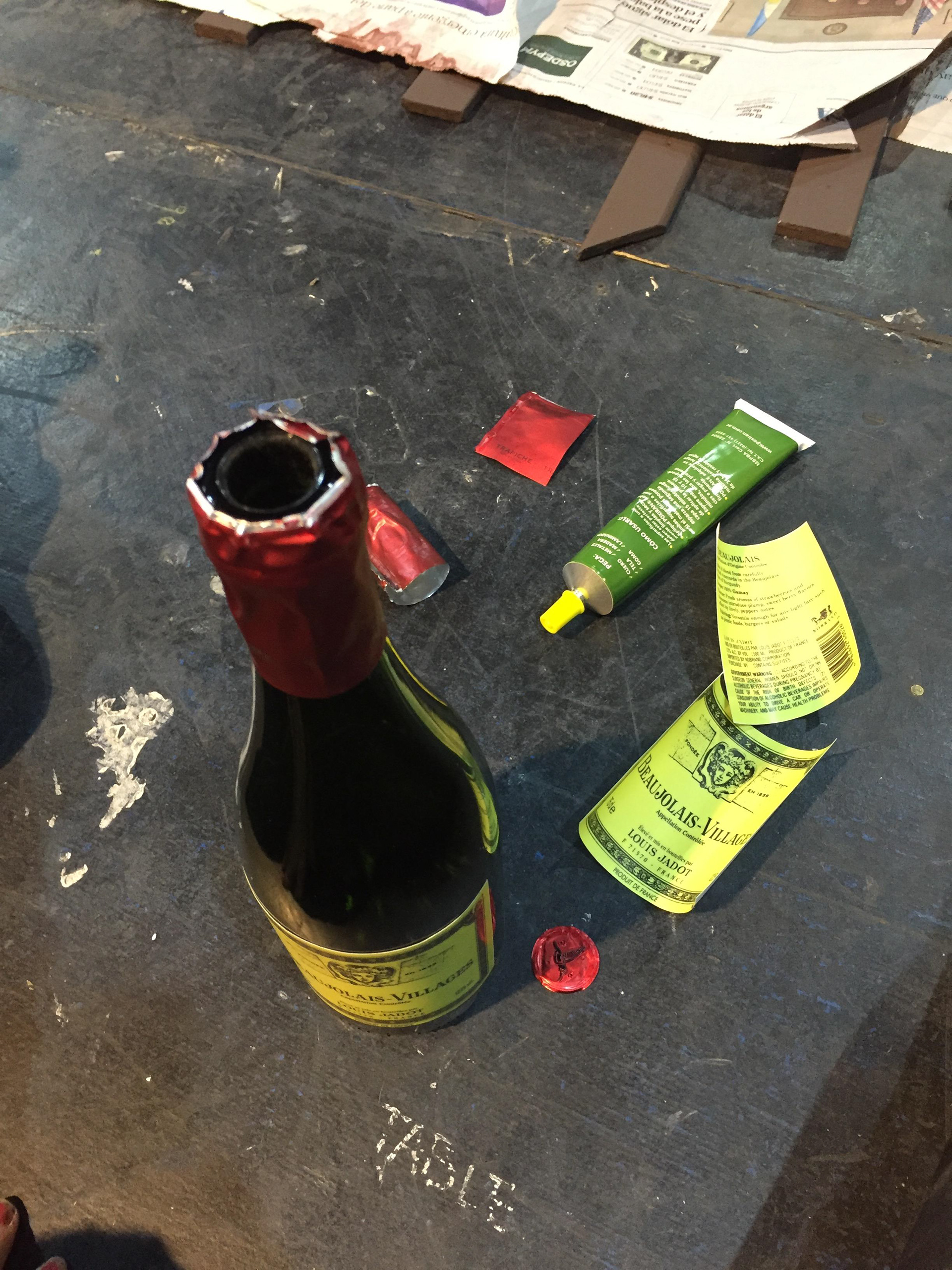 CONSTRUCTION OF BOTTLE WITH SPECIFIC LABELS