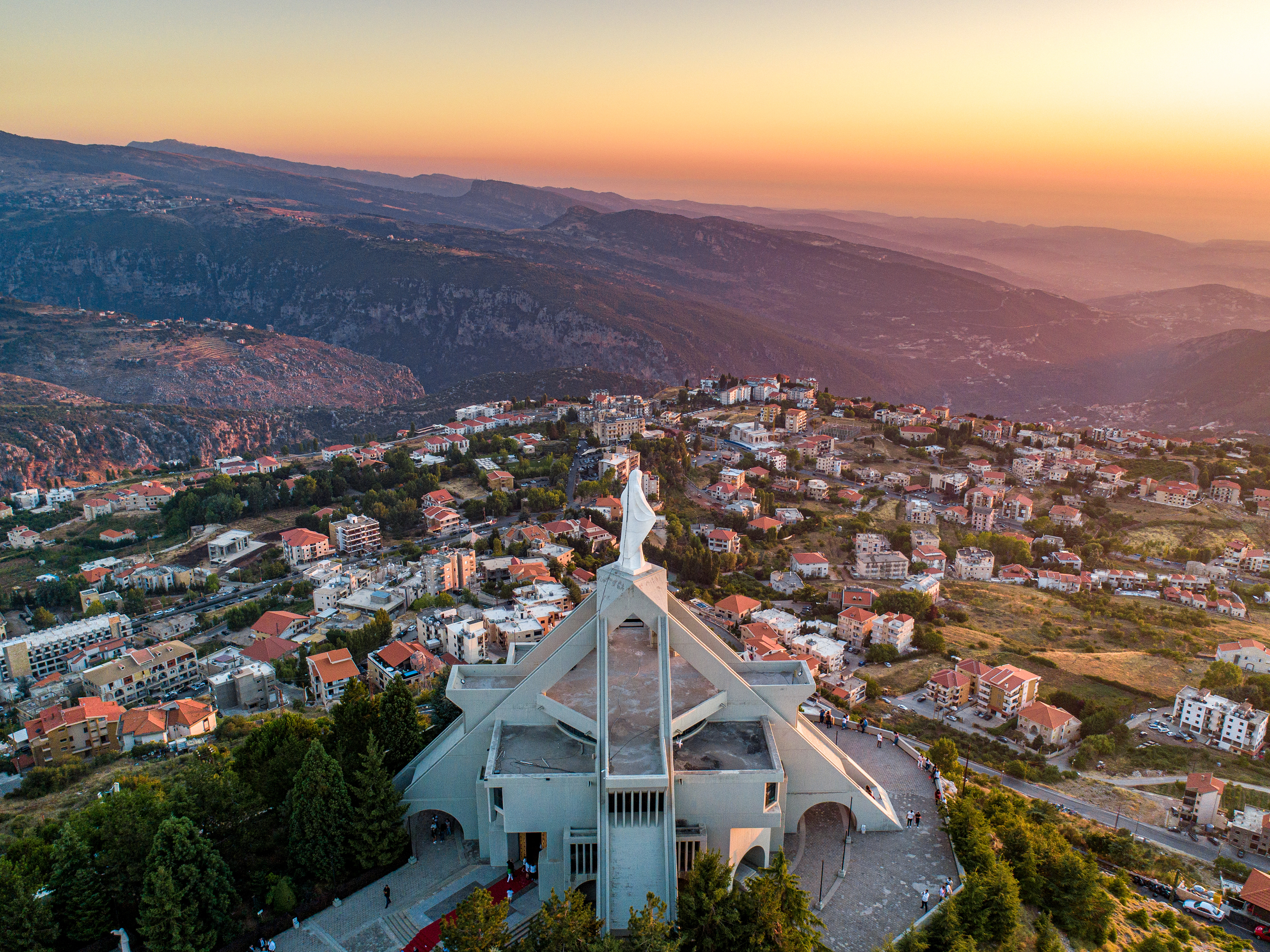 Ehden ©Rights Reserved