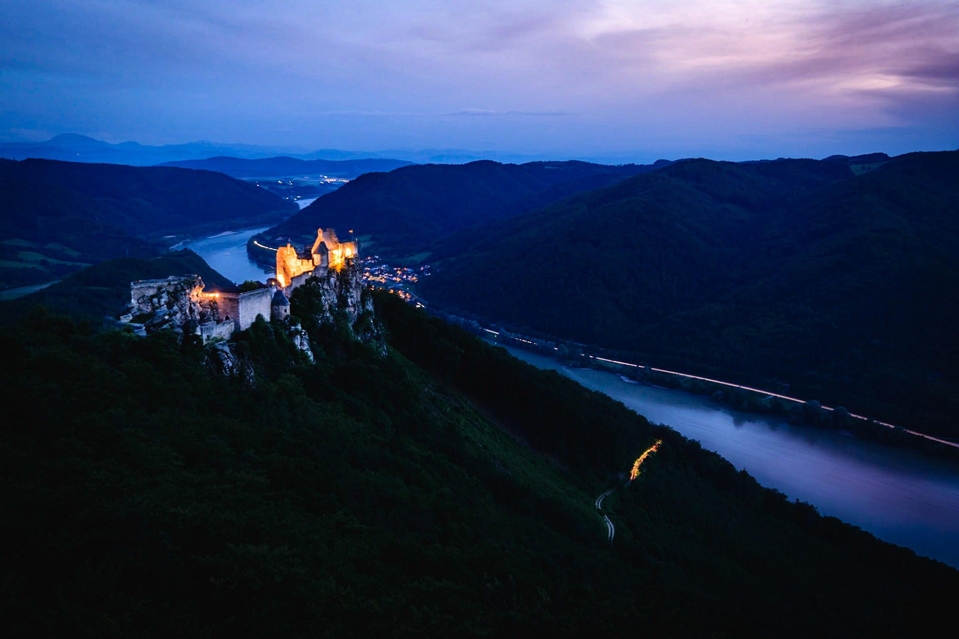 Aggstein zur blauen Stunde