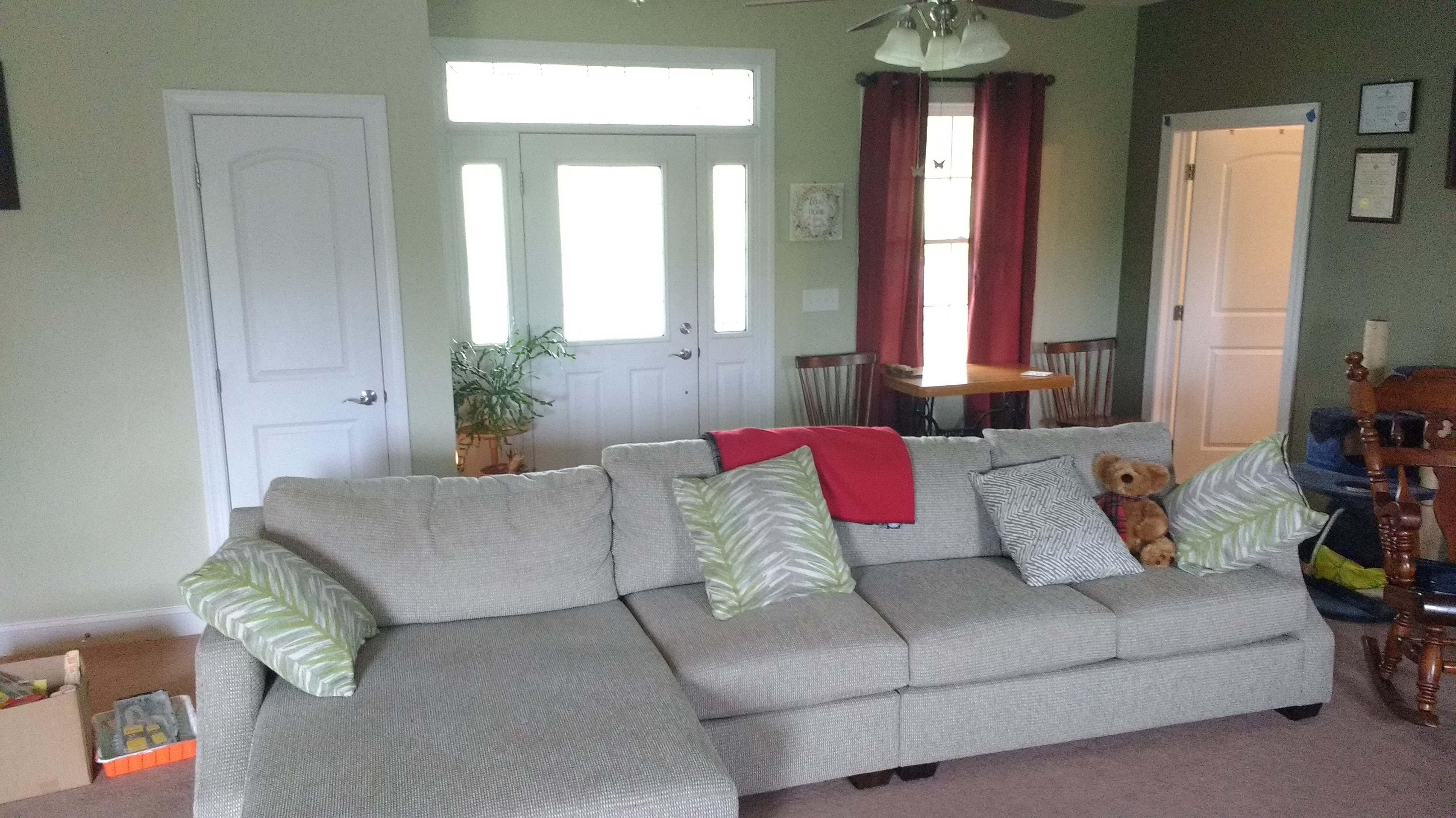 Grandma's Residence - Living Area