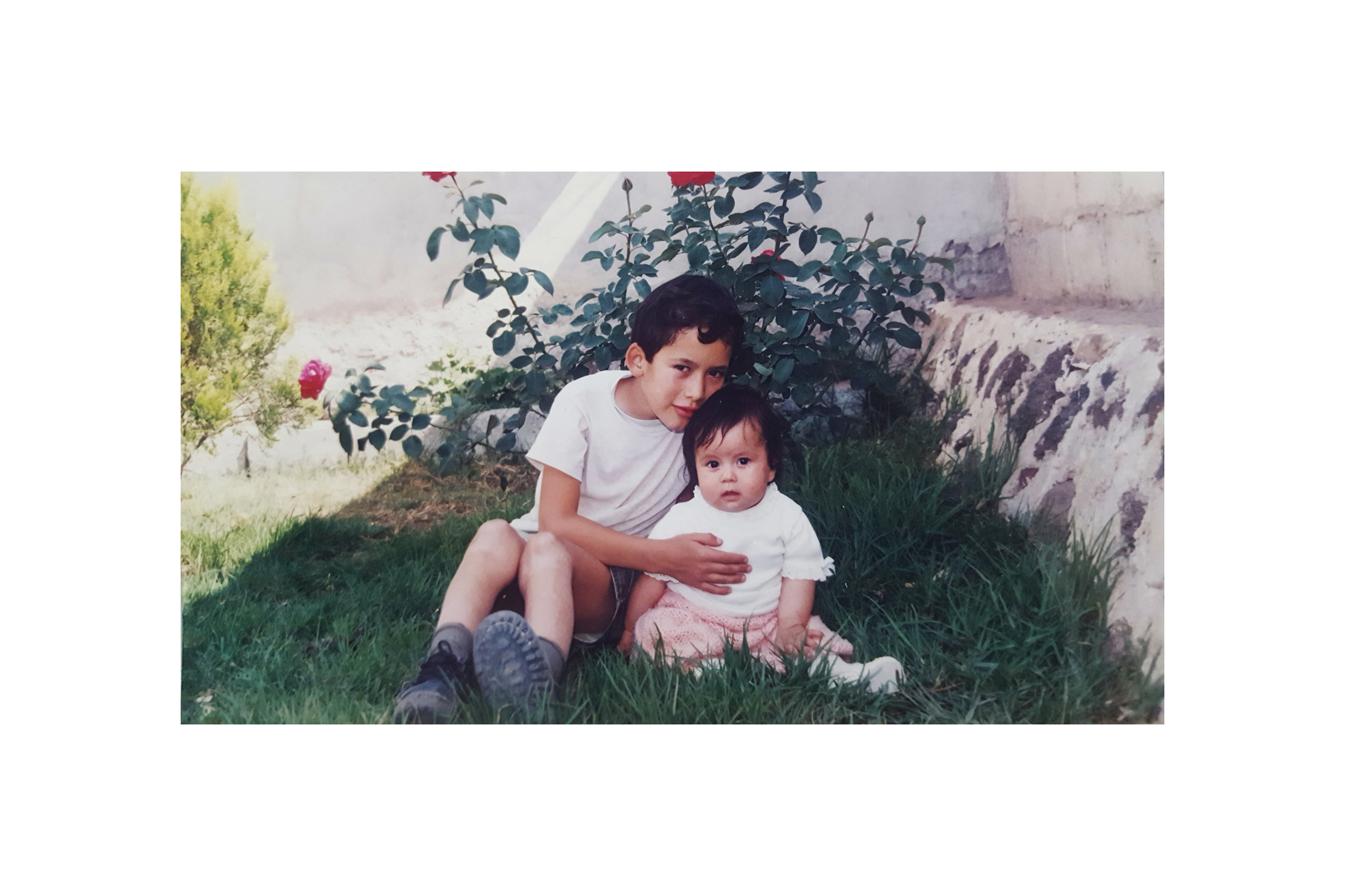 Alejandro and me in the late 1990s. "It's important to have an accomplice. It is not indispensable, but it seems a good idea to have someone who also comes from that place. Eyes that knew the same war, that lost the same homeland." Alaíde Ventura.