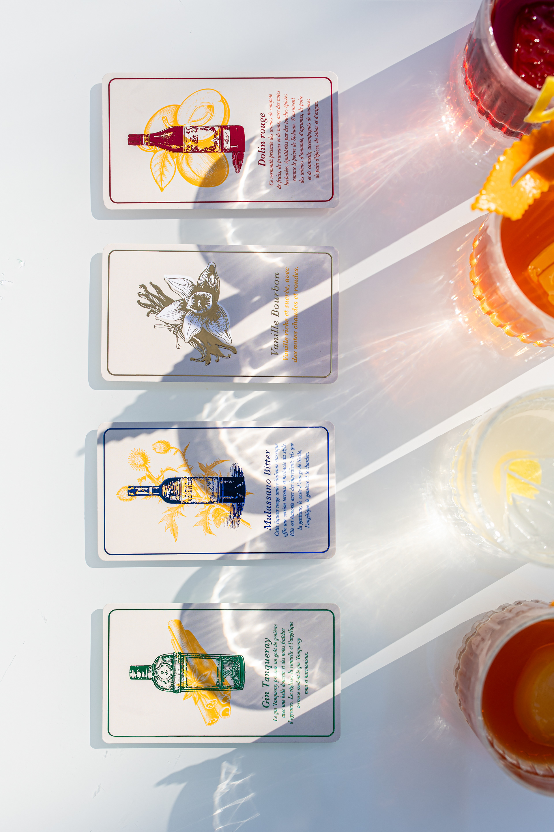 Negroni Club Card game / photo @lea.lmp10