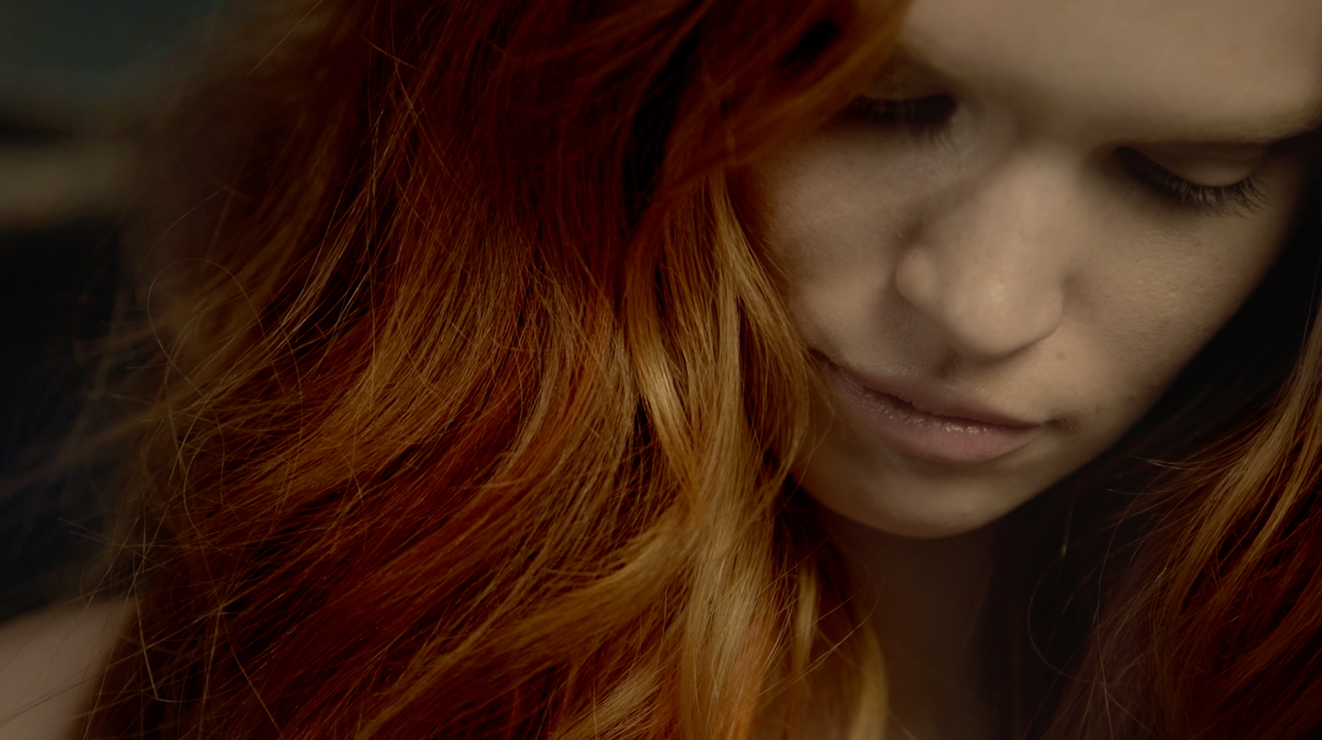 filmmaker - promotional video for hair cosmetic products Alfaparf Group