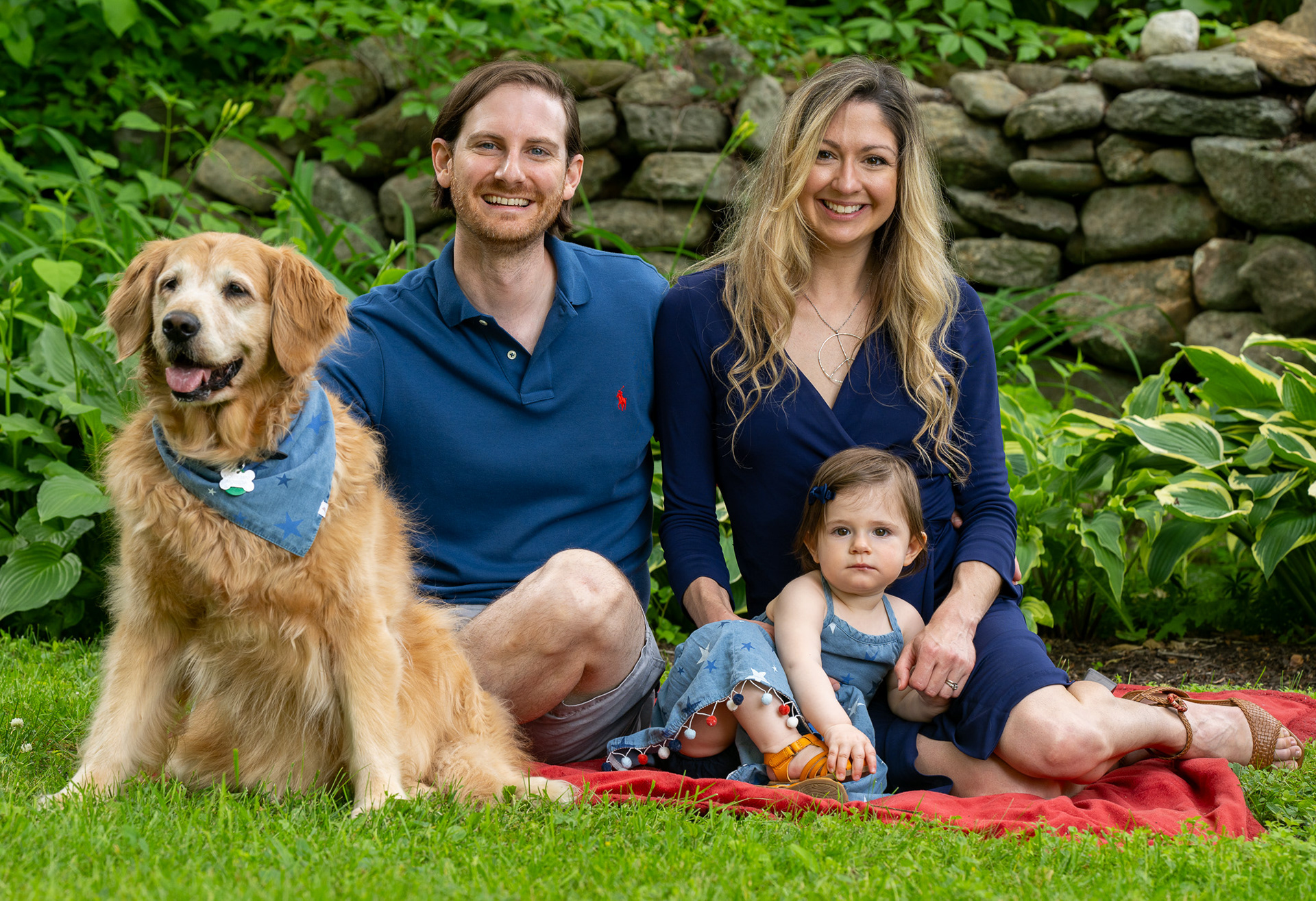 Harriet (the dog), Sean and Jessica and Emma. Be sure to click to enlarge.