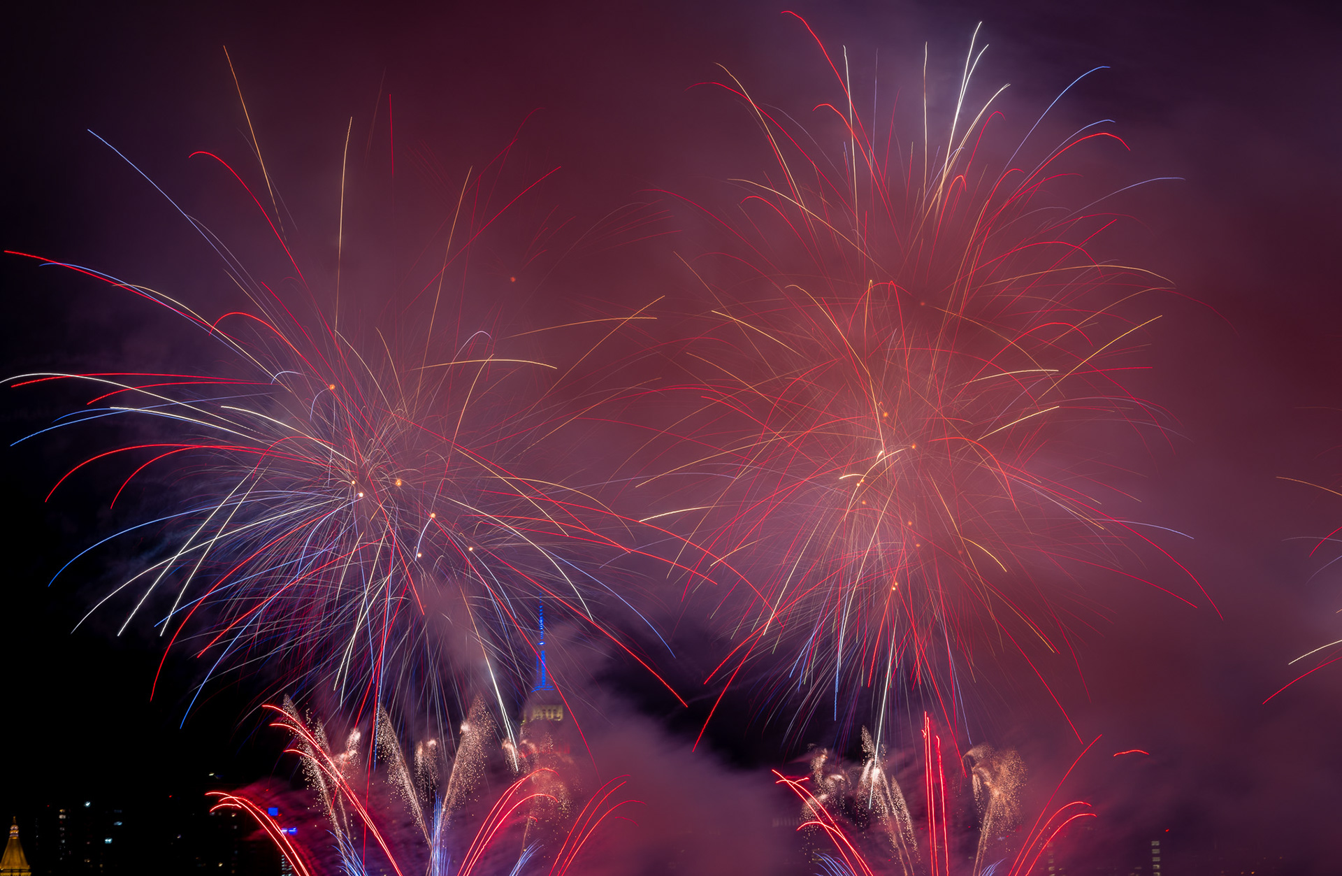 and the rockets red glare.....NYC 4th of July fireworks