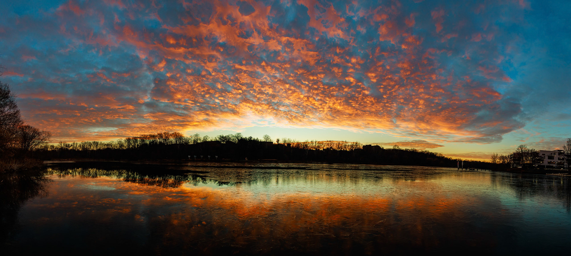 Sunrise at Lake Kittamaqundi in Columbia, MD