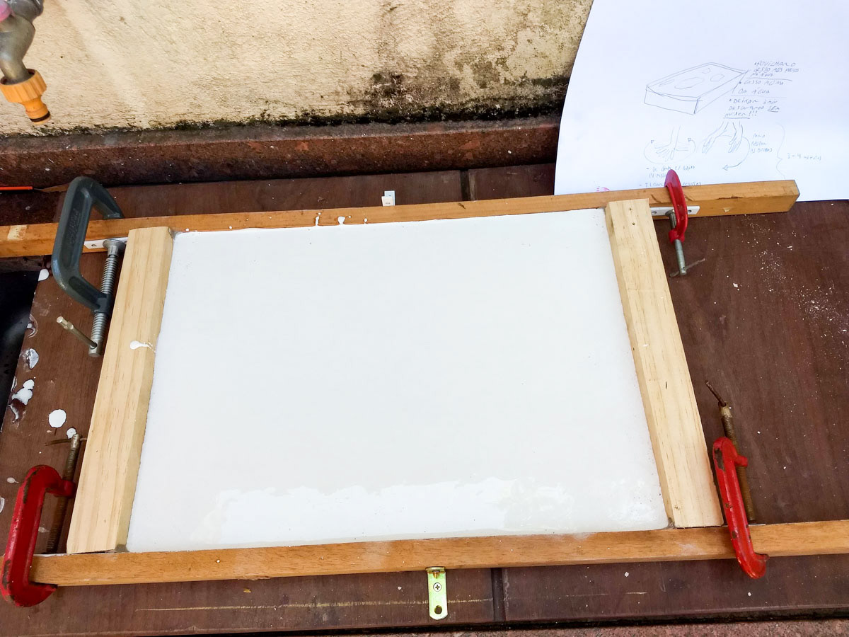 Molde para placa de gesso