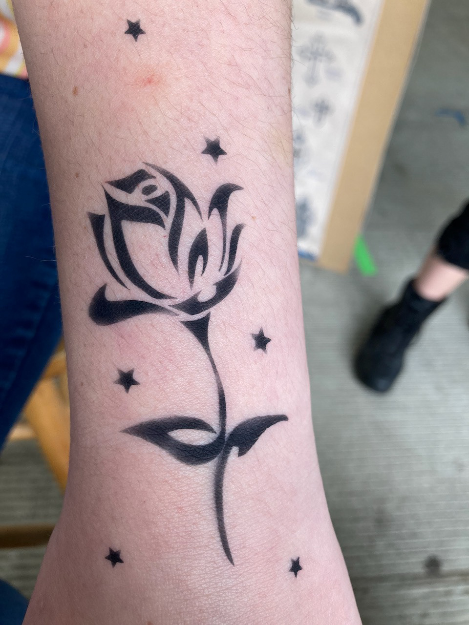 Rose w/PIZZAZ! Tattoo
