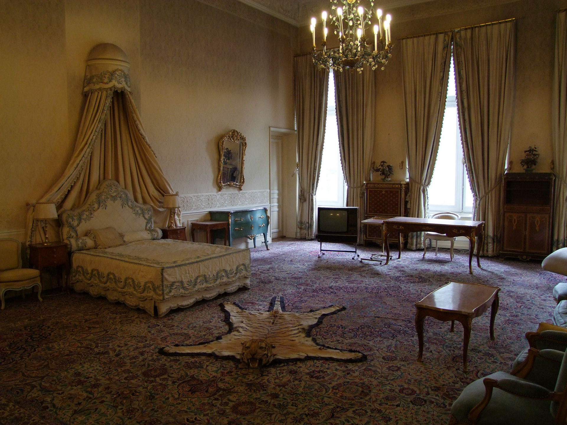 G002 AA SHAH DSCF4960