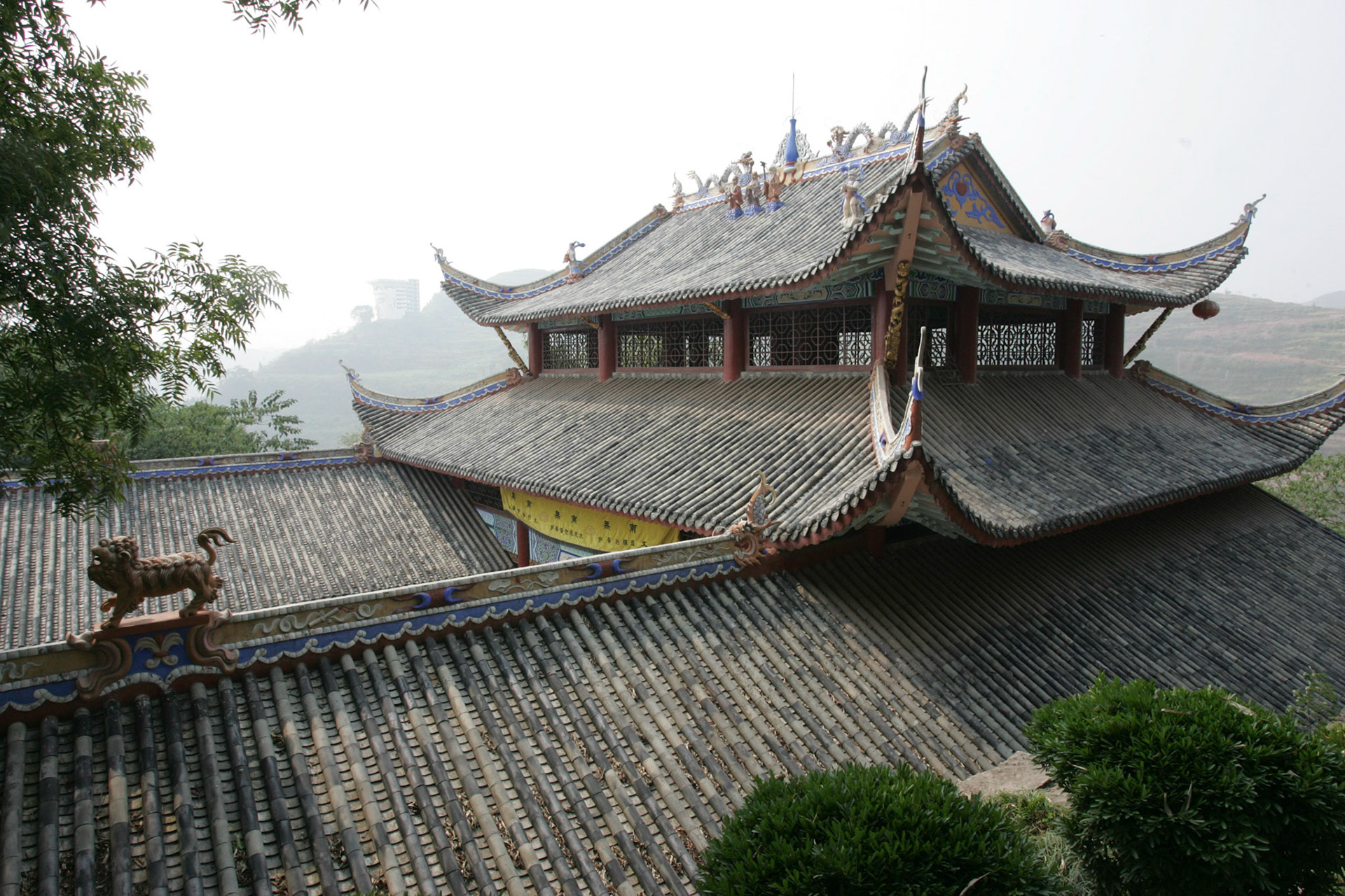 China 3 HS4B2186