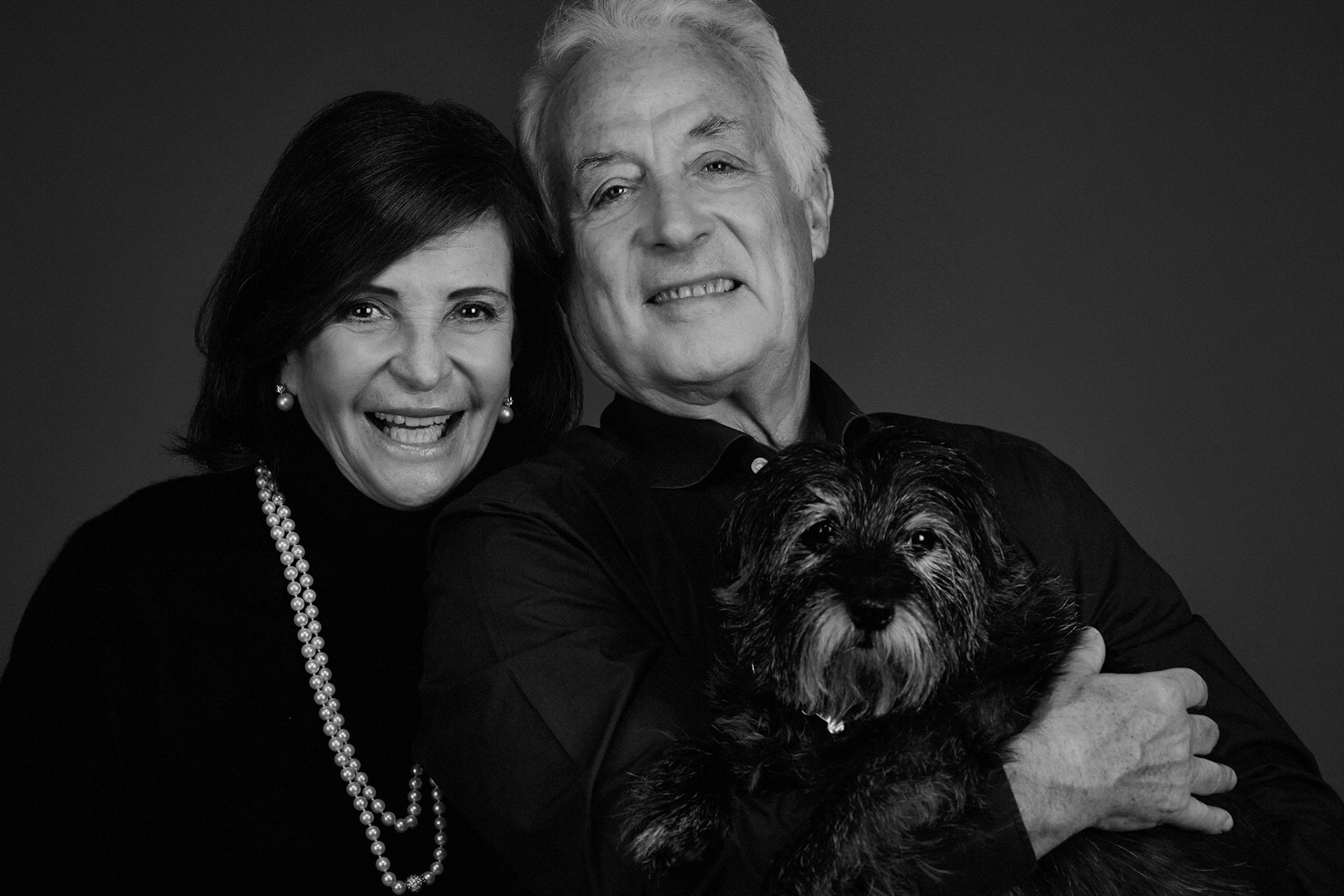 Portrait Corporate Family pet Roberto MARTONE entrpreneur perfumes hotel Daniel Grandolfi professional portrait photographer Milano photographer Fashion and Beauty Tortona area Advertising Photographer Porta Genova photographer editorial magazines Vogue Profoto Lighting Canon Cameras 4