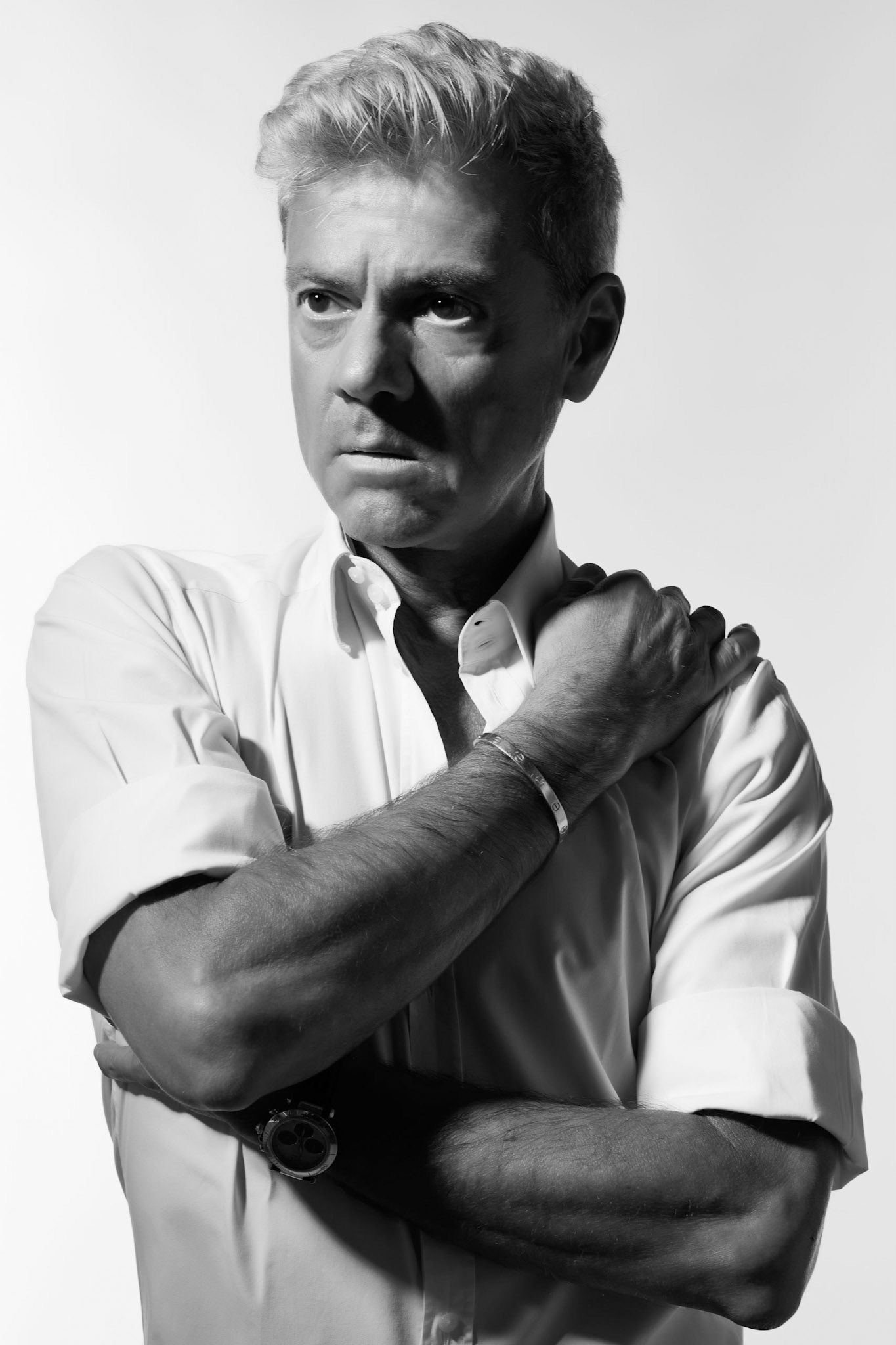 Daniel Grandolfi professional portrait photographer Milano photographer Fashion and Beauty Tortona area Advertising Photographer Porta Genova photographer editorial magazines Vogue Profoto Lighting Canon Cameras