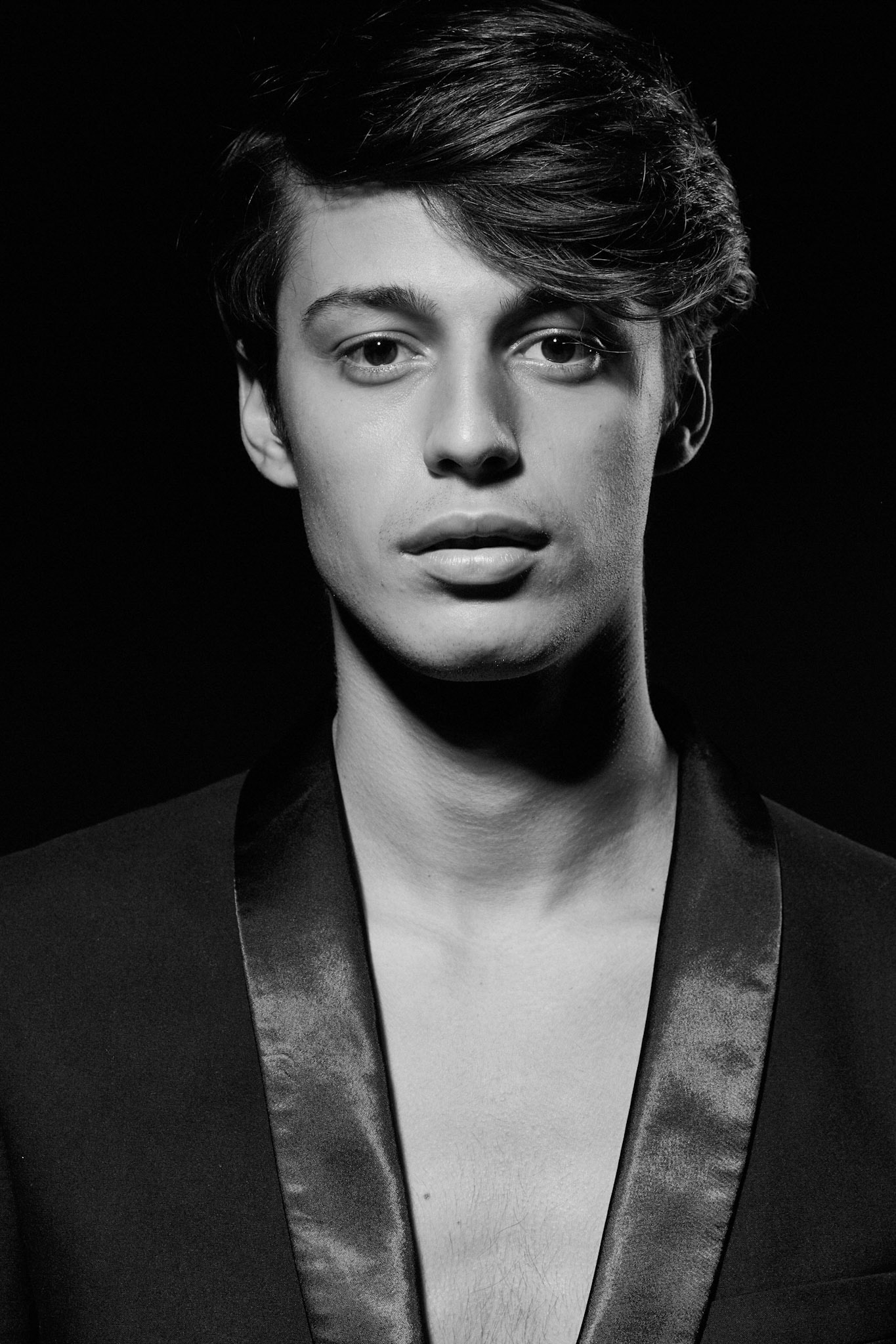 MODEL BOOK ALESSANDRO COSSARI