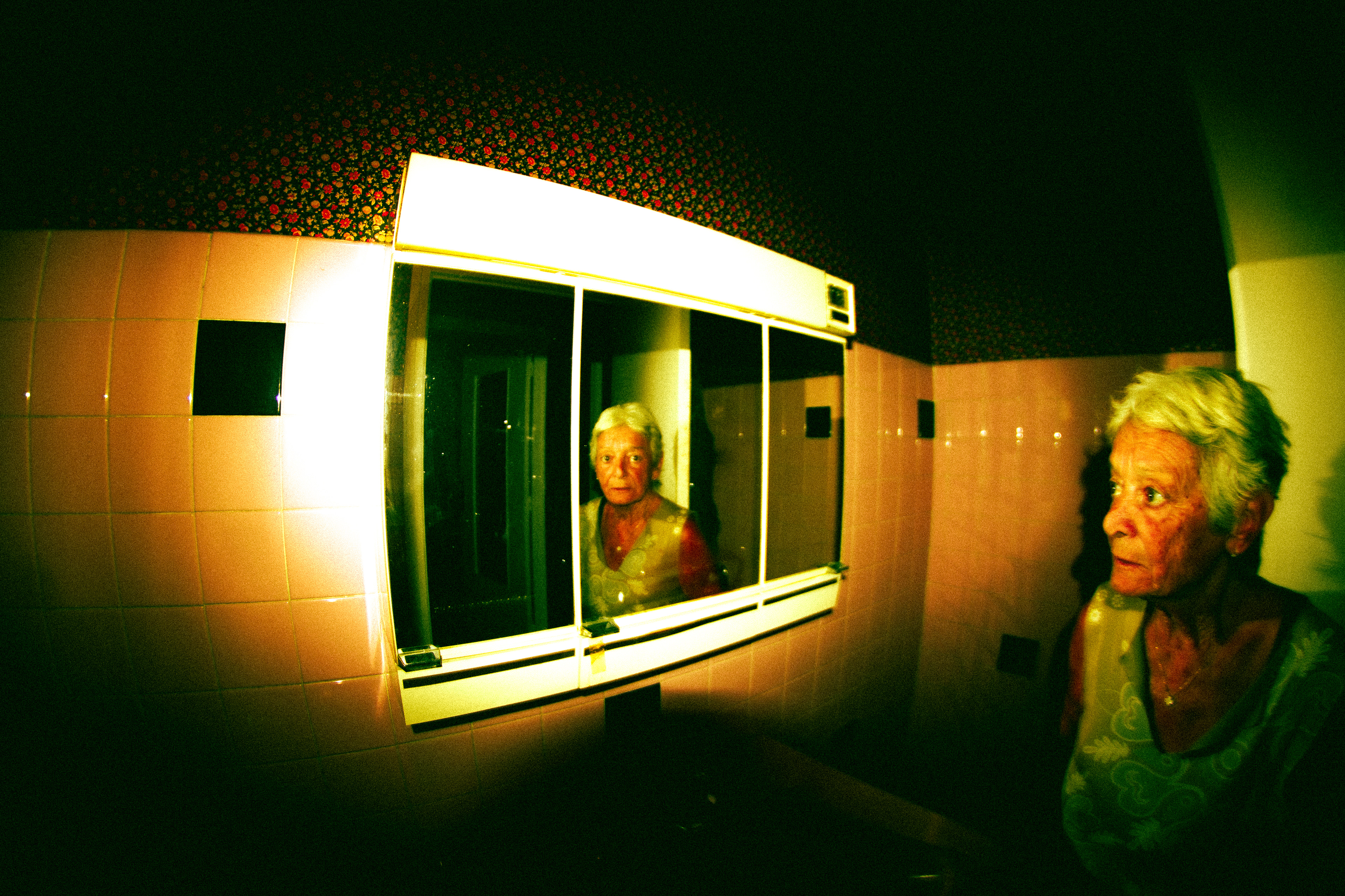 Trauma House, 2022