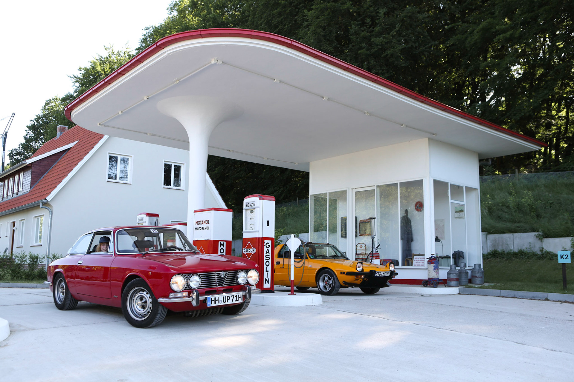 Alfa Romeo 2000 GT Veloce & Fiat X1/9, Museum Kiekeberg, Germany