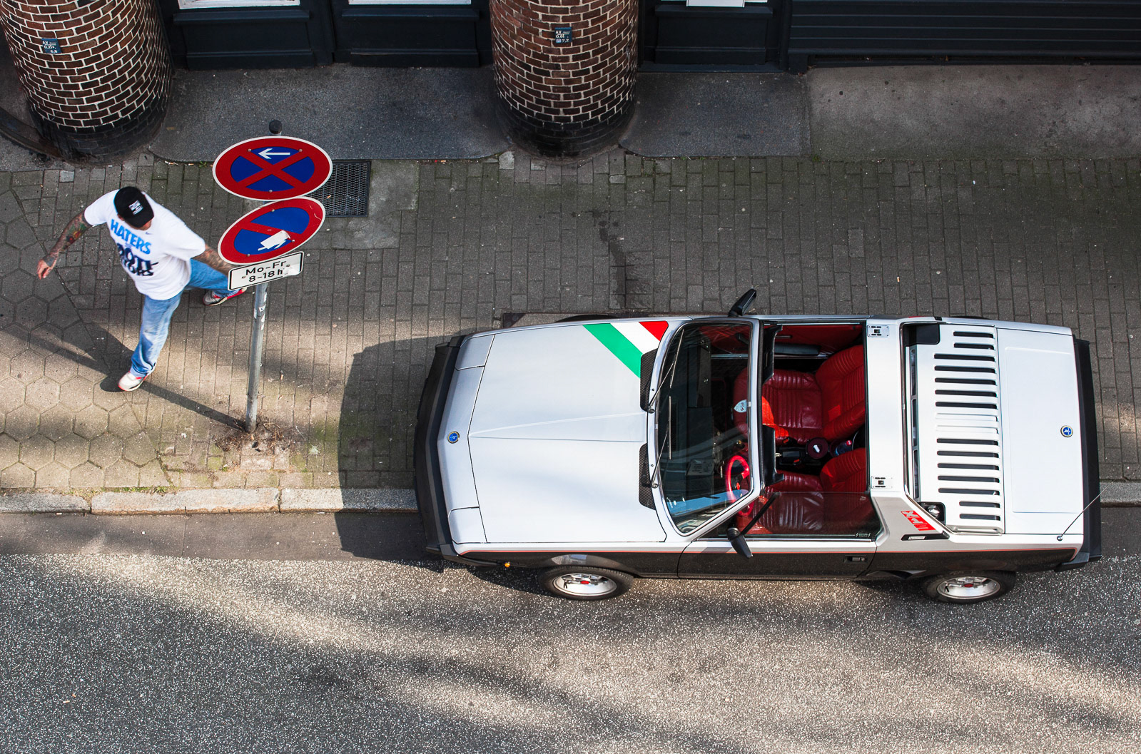 Bertone X1/9. These copyrighted images are only to be published with the copyrighted story "In Hamburg sagt man Tschüß" by Bob Heinemann. Published in Zwischengas, CH.